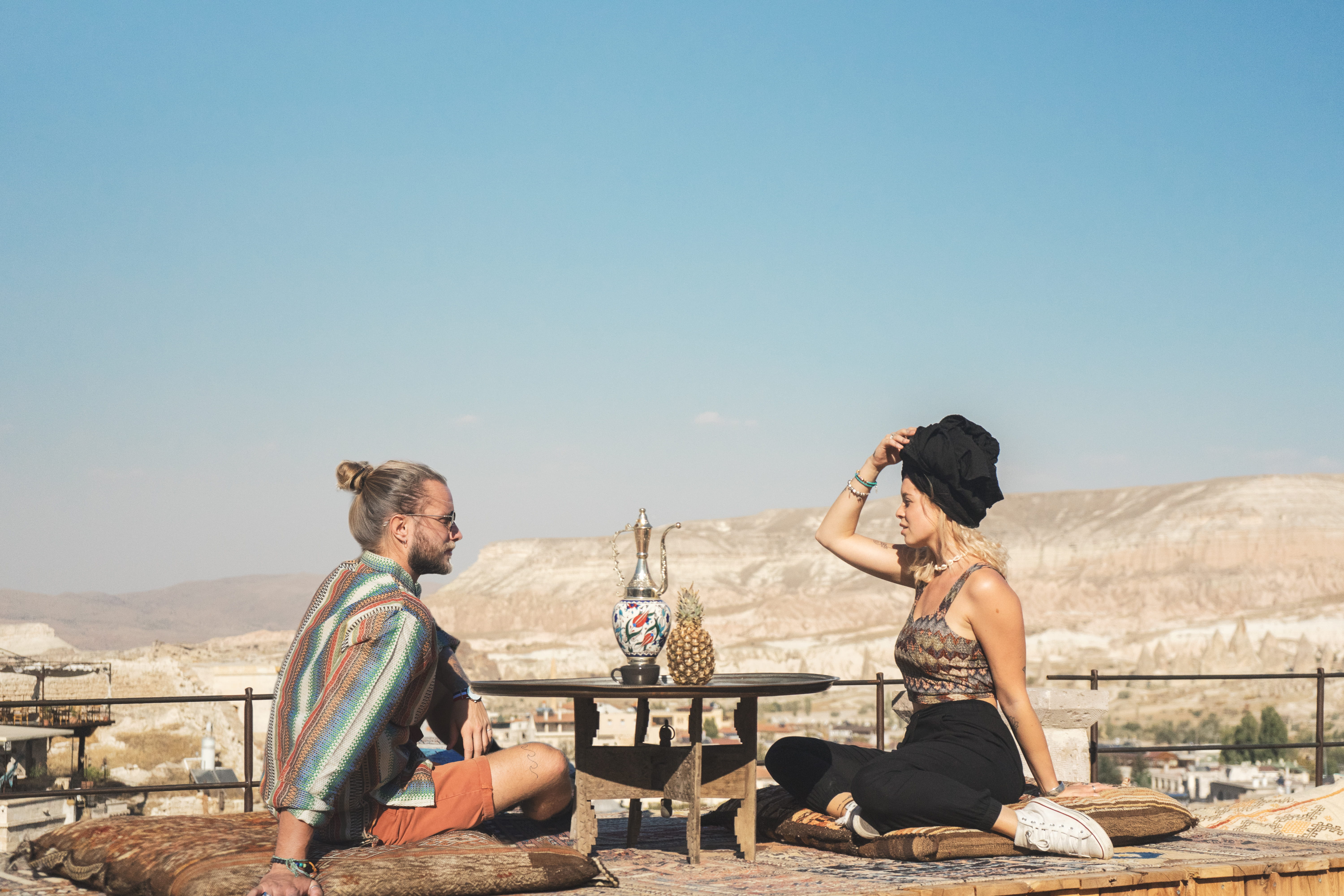 young women, clear sky, 5K, clothes, teamwork, togetherness, sitting, lifestyles, travel, two people, outdoors, young men, adult, friendship, turkey, sunlight, HD Wallpaper