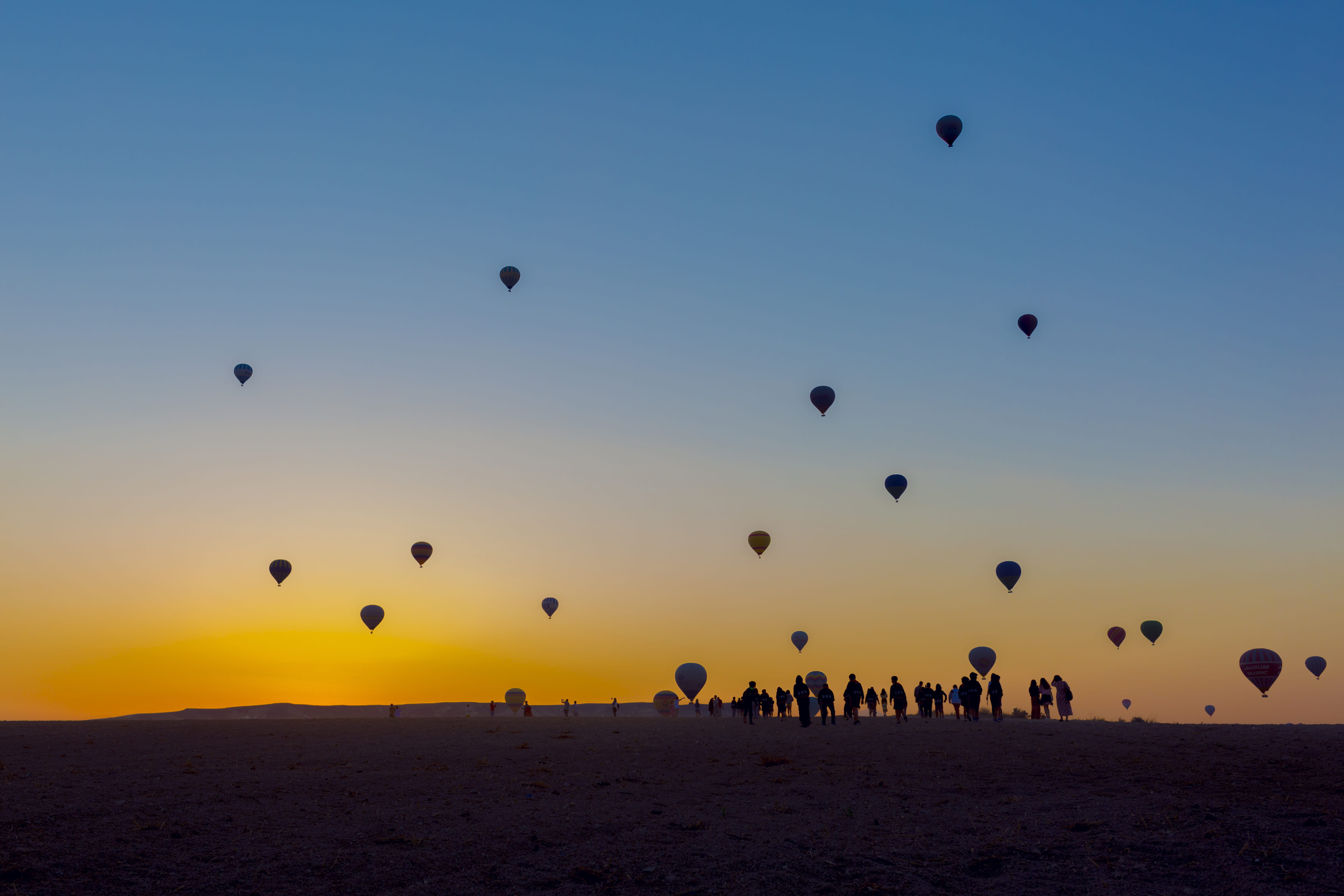lift, balloon, leisure activity, travel, airballoon, orange color, holiday, air vehicle, nevşehir, crowd, 5K, large group of people, transportation, flying, HD Wallpaper