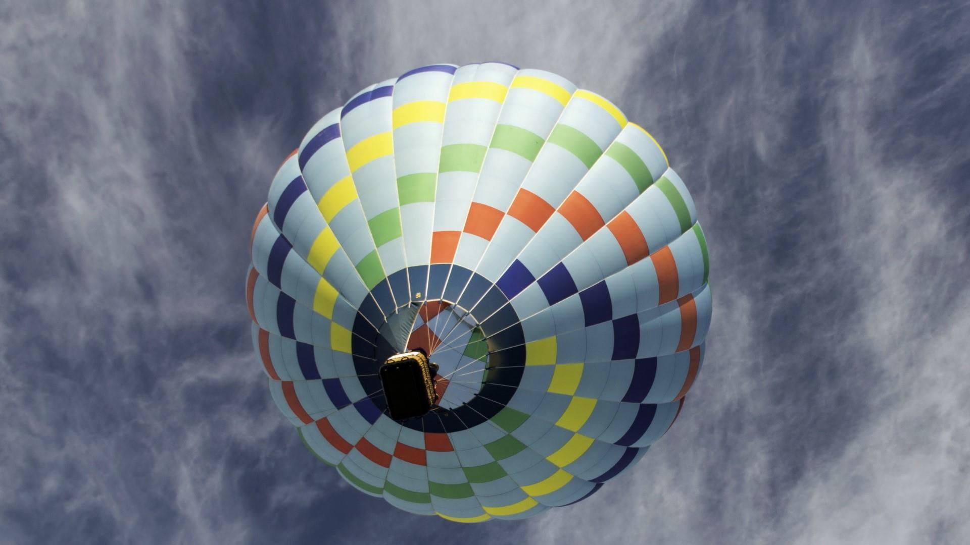 day, transportation, fly, sky, cloud - sky, freedom, sport, 1080P, clouds, adventure, baloon, mid-air, air vehicle, extreme sports, travel, flying, skies, HD Wallpaper