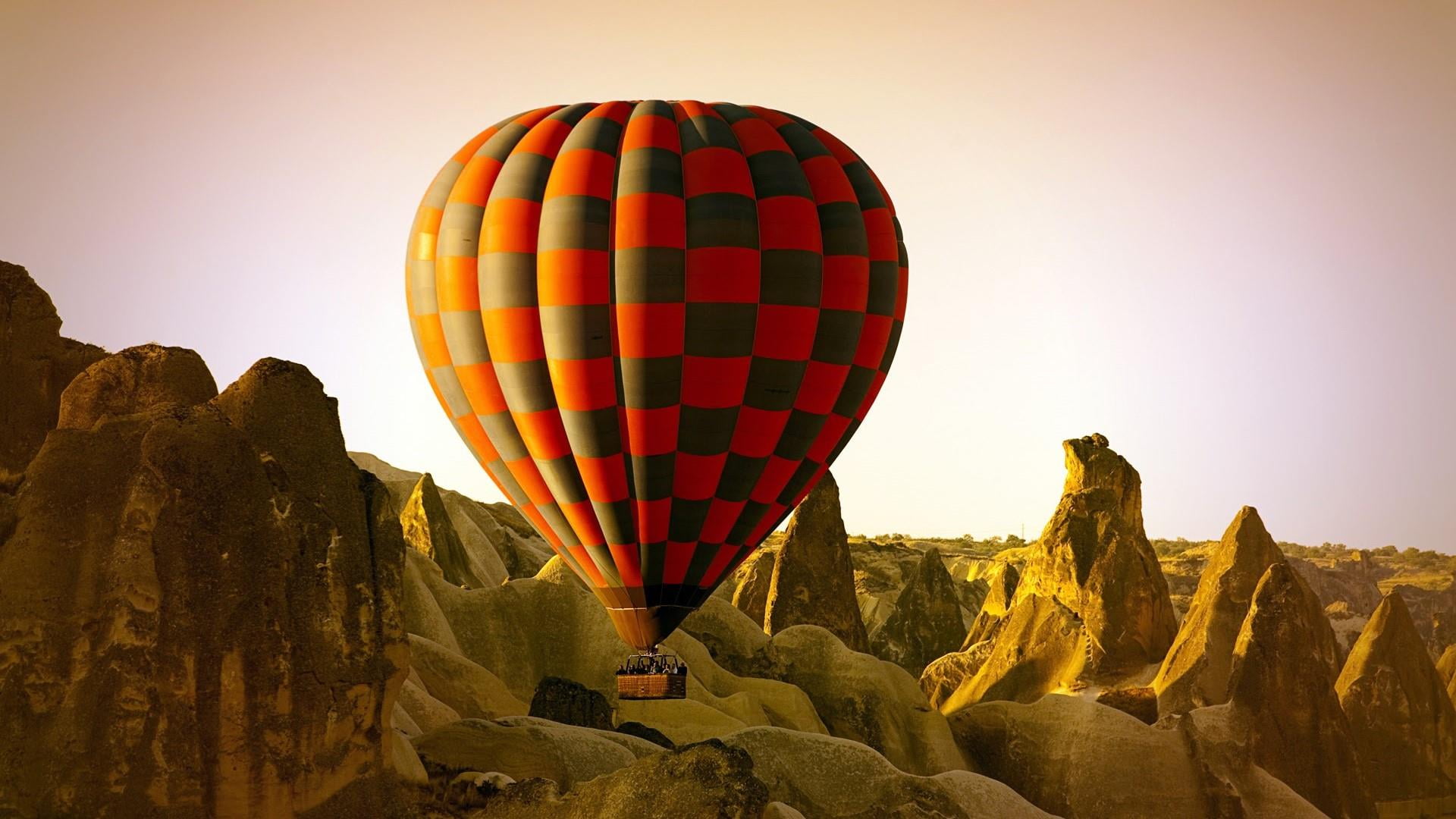 baloon, mid-air, flying, air vehicle, freedom, mode of transportation, rock - object, adventure, summer, sun, balloon, transportation, retro, ballooning festival, HD Wallpaper
