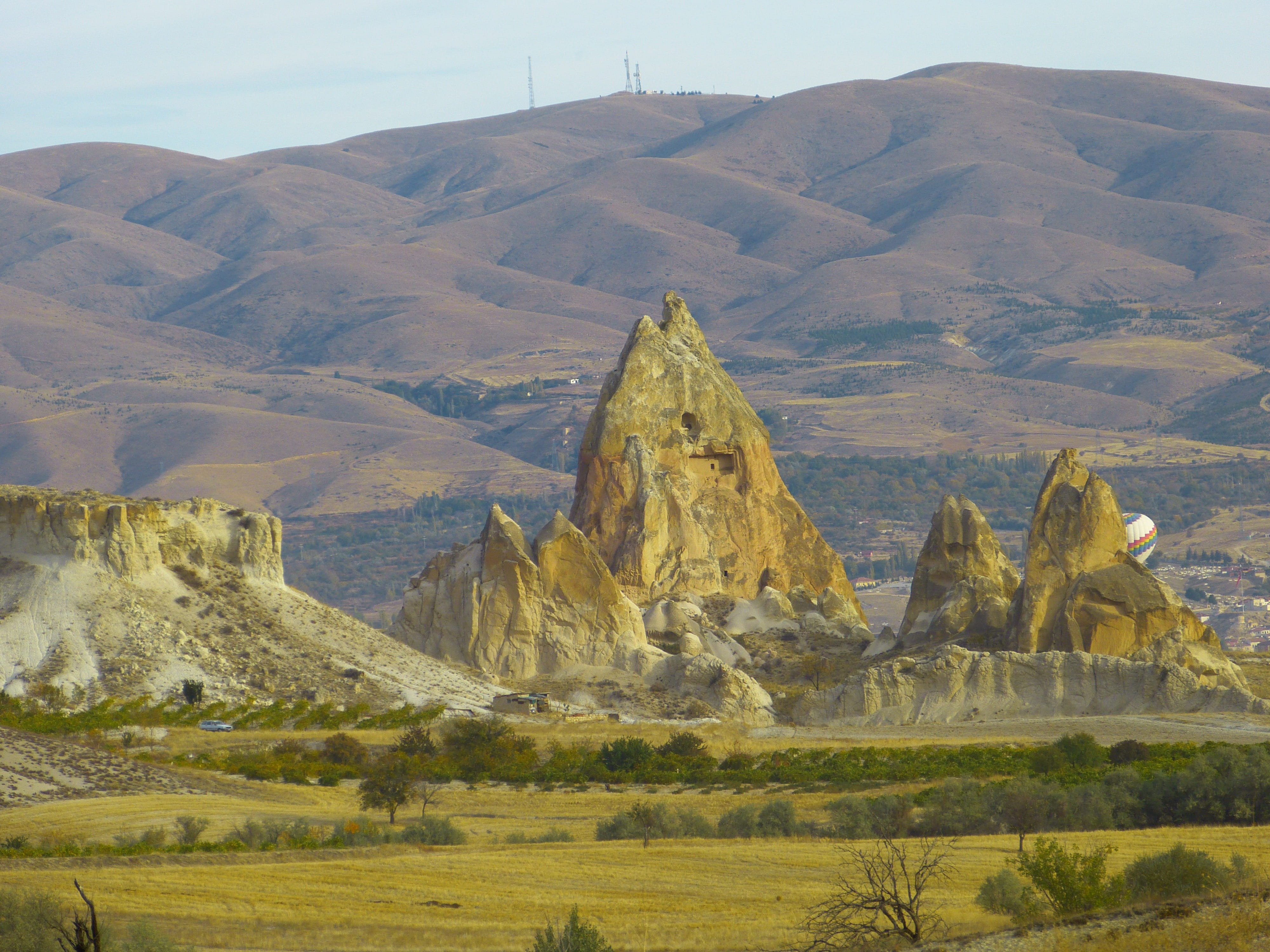 mountain, mountain range, beauty in nature, fairy towers, non-urban scene, Chimneys, travel destinations, outdoors, Tufa, Formations, no people, physical geography, HD Wallpaper