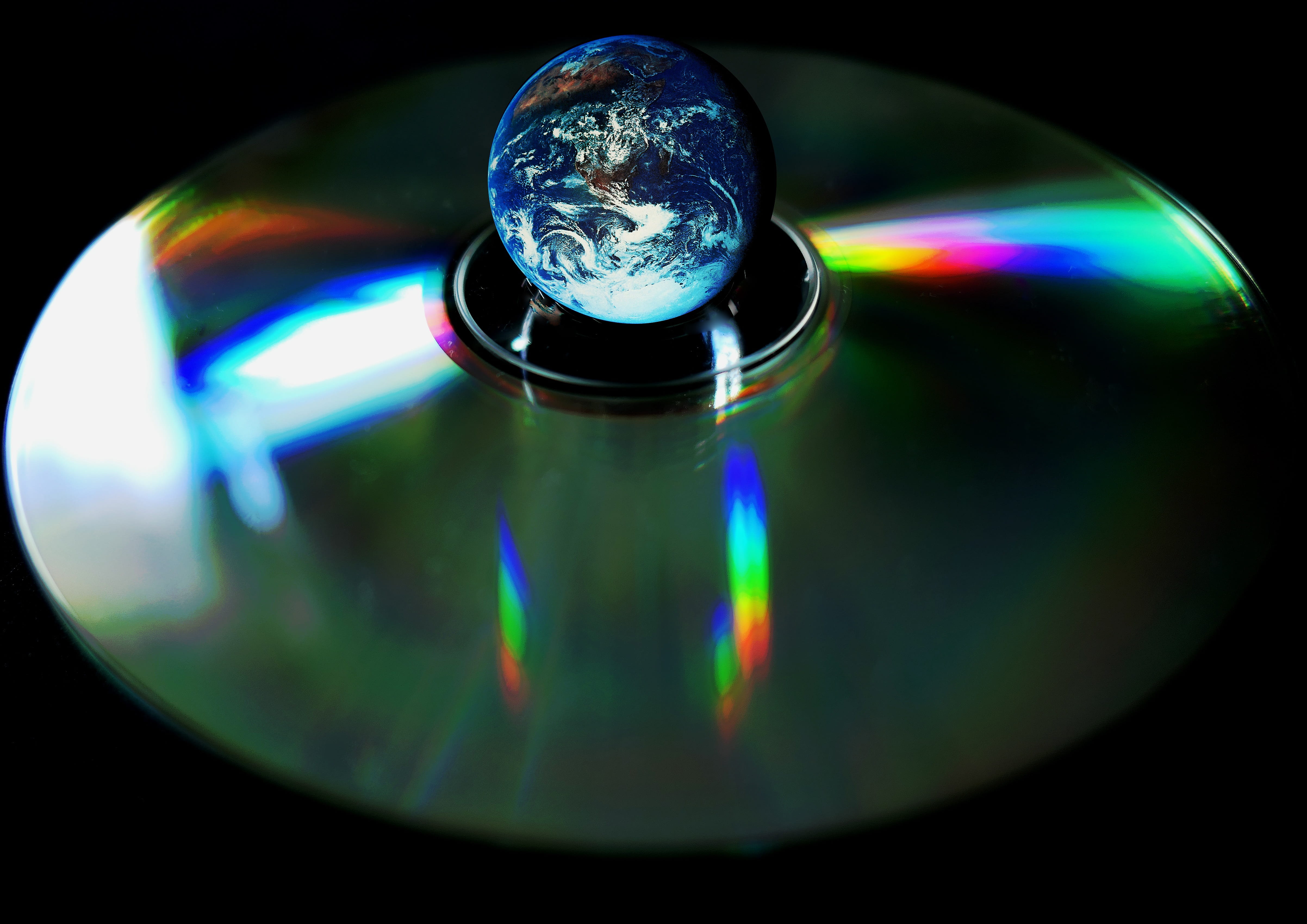 no people, 4K, Earth, glass - material, shimmer, nature, World, studio shot, general, shape, hands across the sea, Ball, transparent, crystal, globalization, HD Wallpaper
