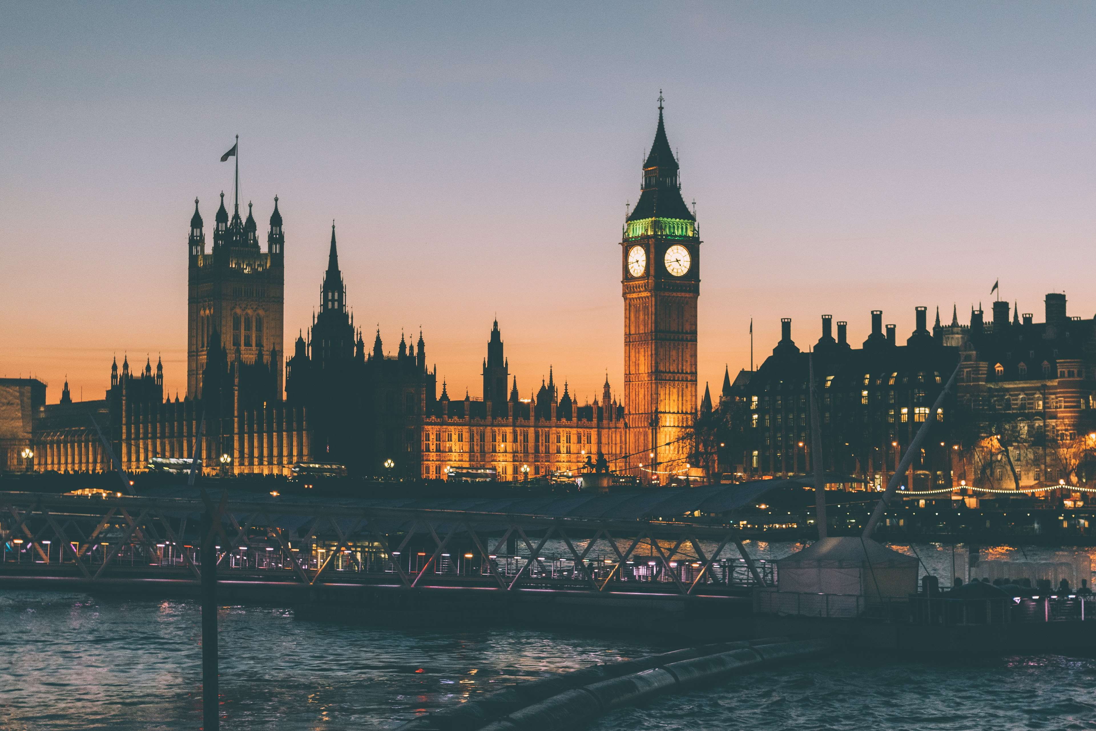 government, travel, sky, london, big ben, gothic style, england, building, tower, lights, spire, tall - high, bridge - man made structure, 4K, city, building exterior, HD Wallpaper