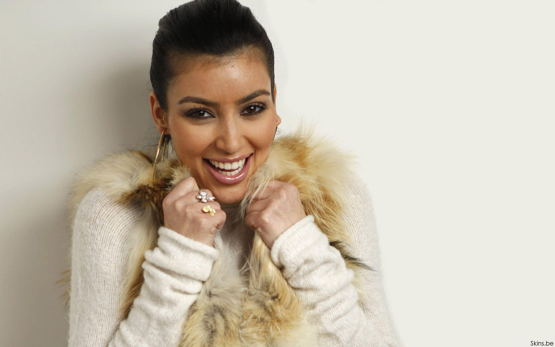 girls, television personality, kim kardashian, kim, celebrity, black, socialite, glau, fashion designer, actress, model, white, celebrities, summer, kardashian, HD Wallpaper