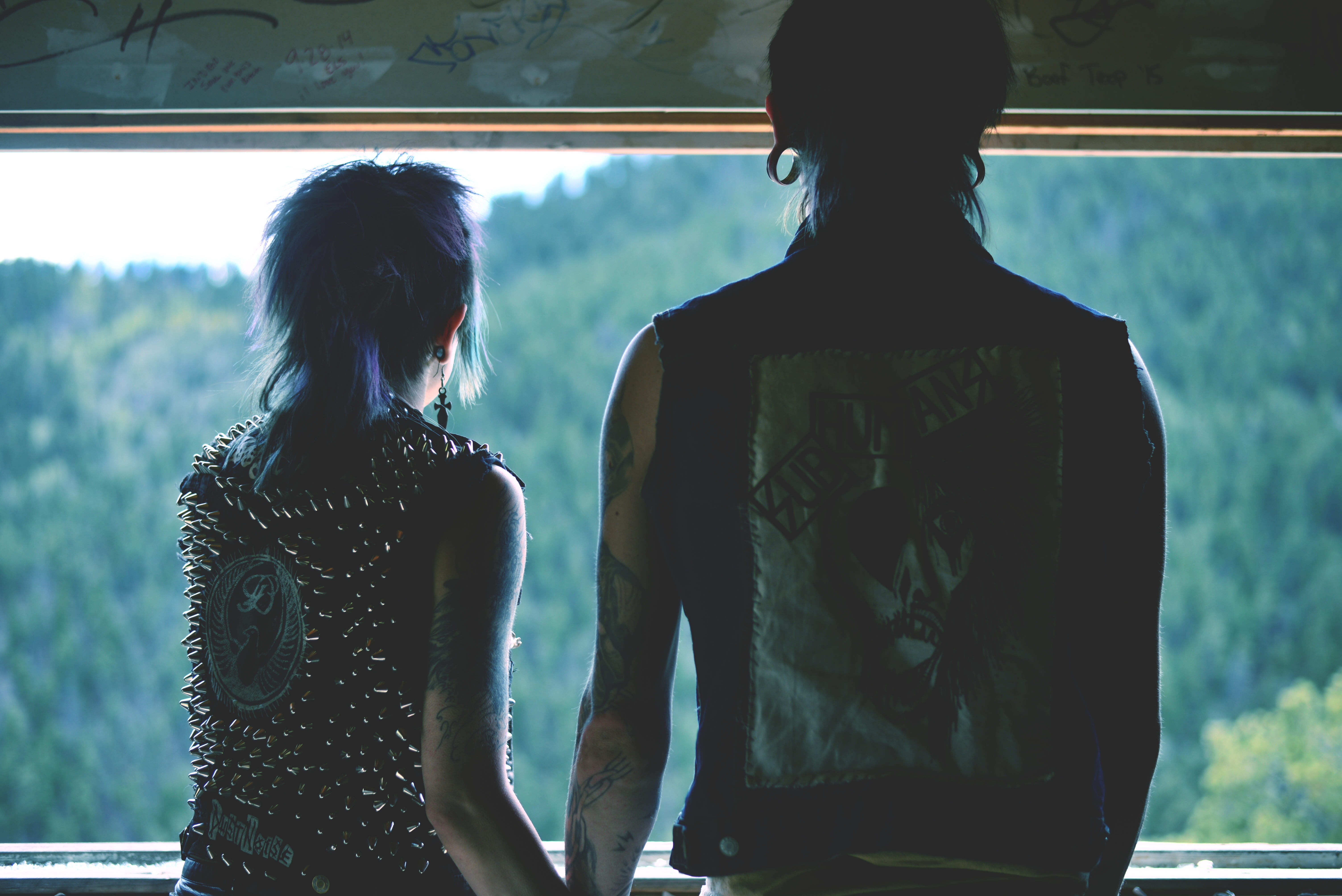 teenager, culture, girl, men, alternative, leaf, art and craft, avatar, grunge, style, tattoos, real people, clothing, indoors, people, lifestyles, punk, HD Wallpaper