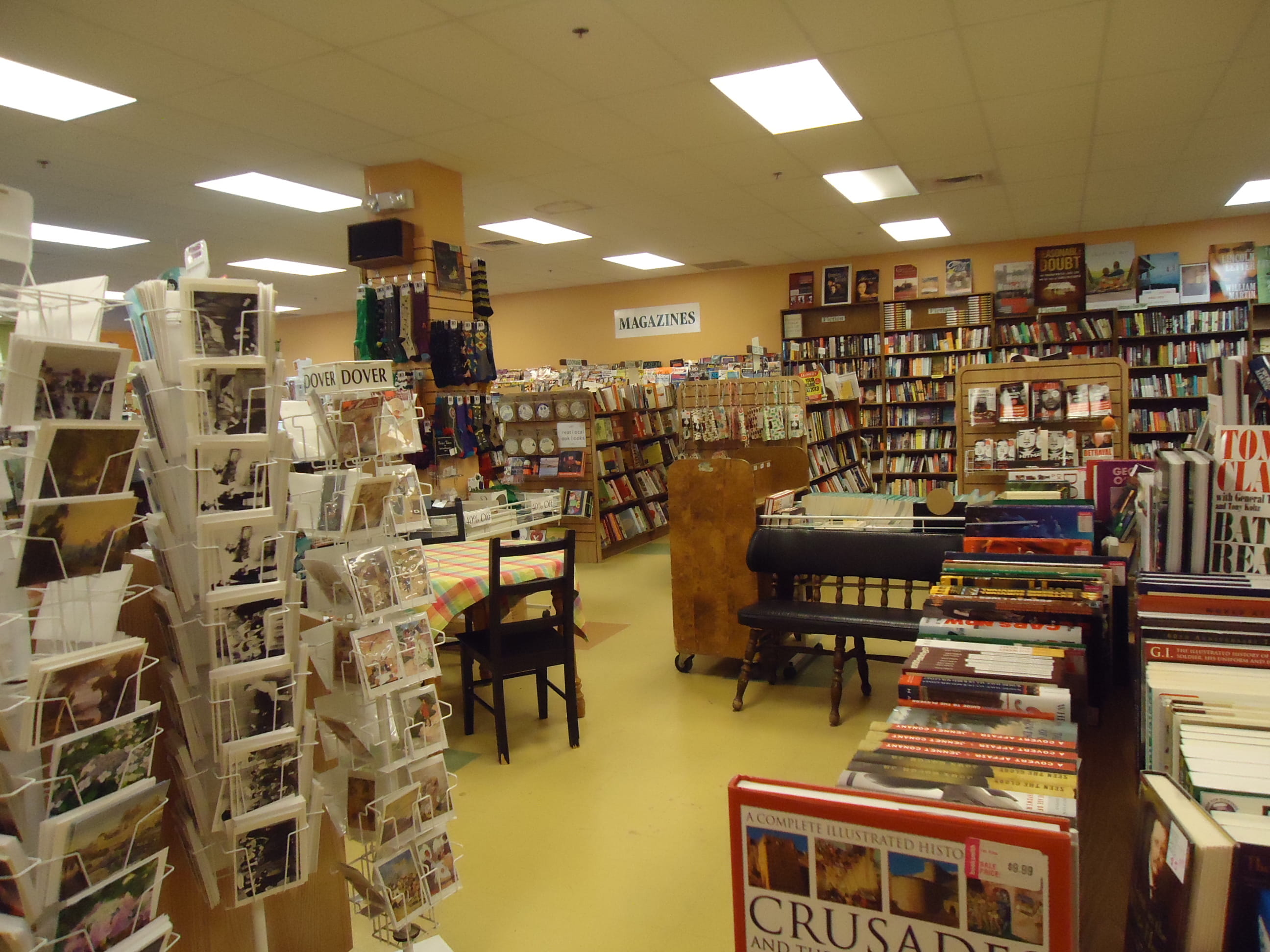 library, education, architecture, arrangement, store, shop, book, literature, cards, bookshelf, books, choice, variation, indoors, shelves, abundance, postcards, HD Wallpaper