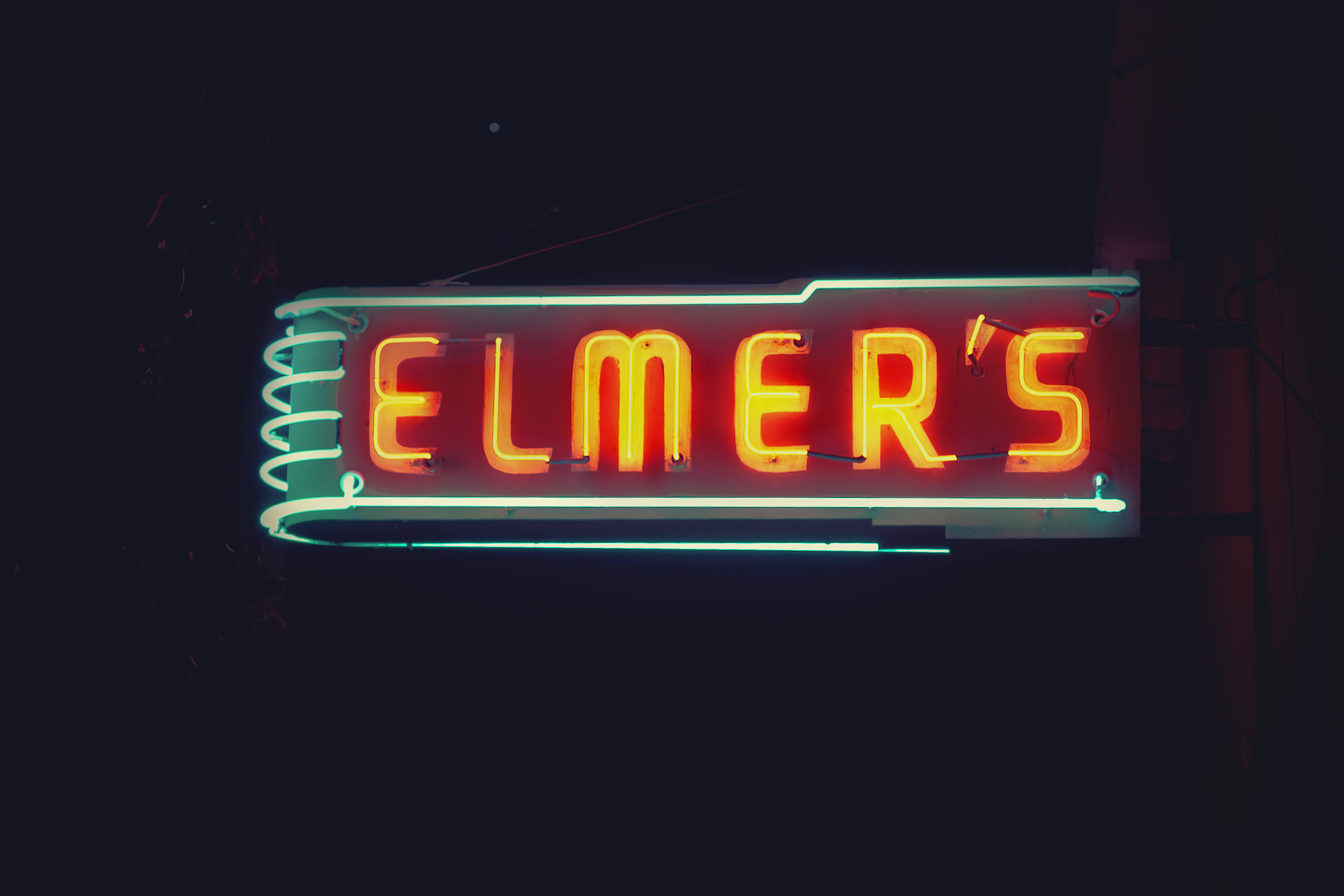 text, california, night, neon colored, 8K, bar, vintage, united states, illuminated, open sign, dark, signage, nightlife, glowing, street, lighting equipment, HD Wallpaper