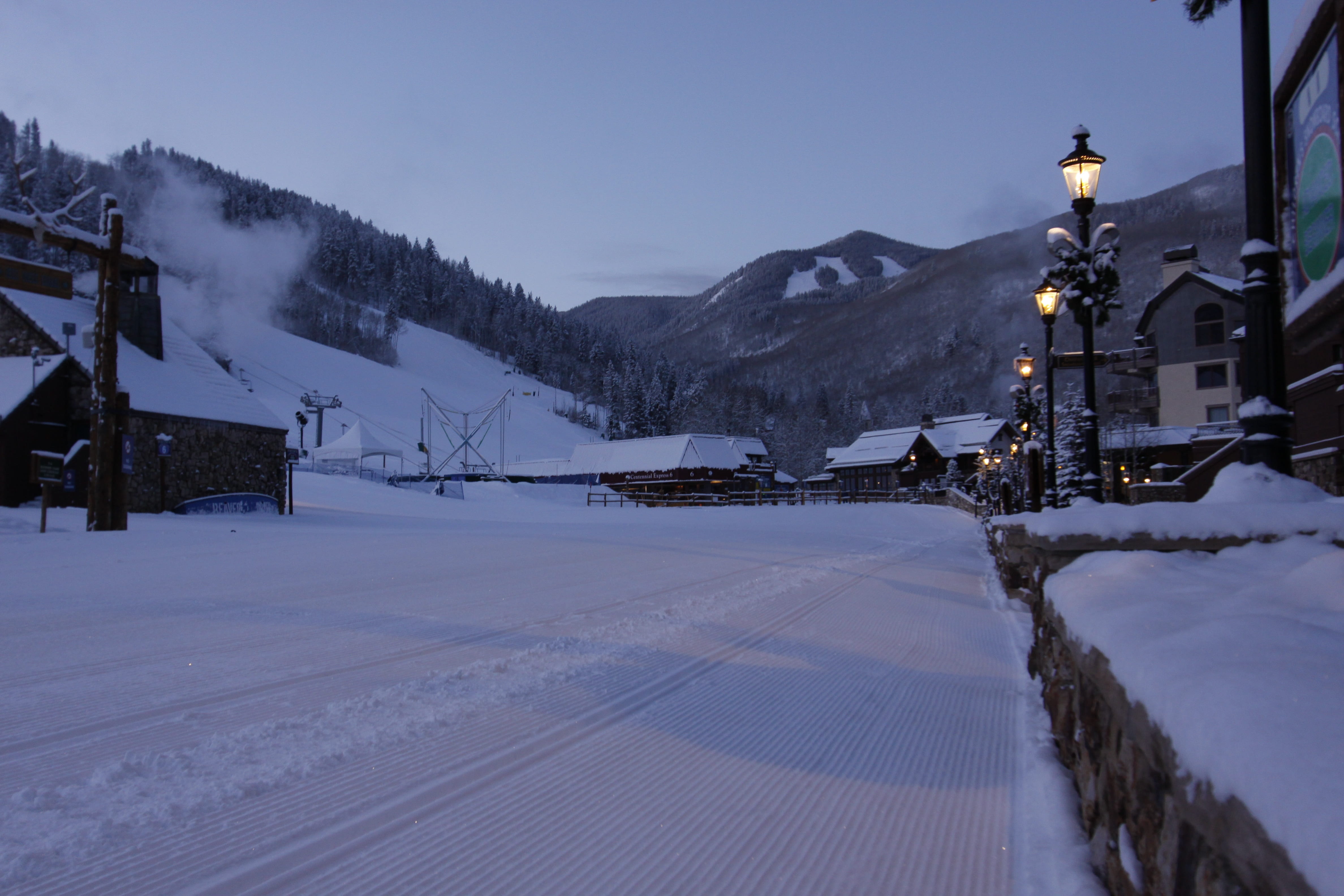 resort, building exterior, outdoors, nature, village, built structure, snow, winter, architecture, frozen, vacation, colorado, no people, illuminated, sky, HD Wallpaper