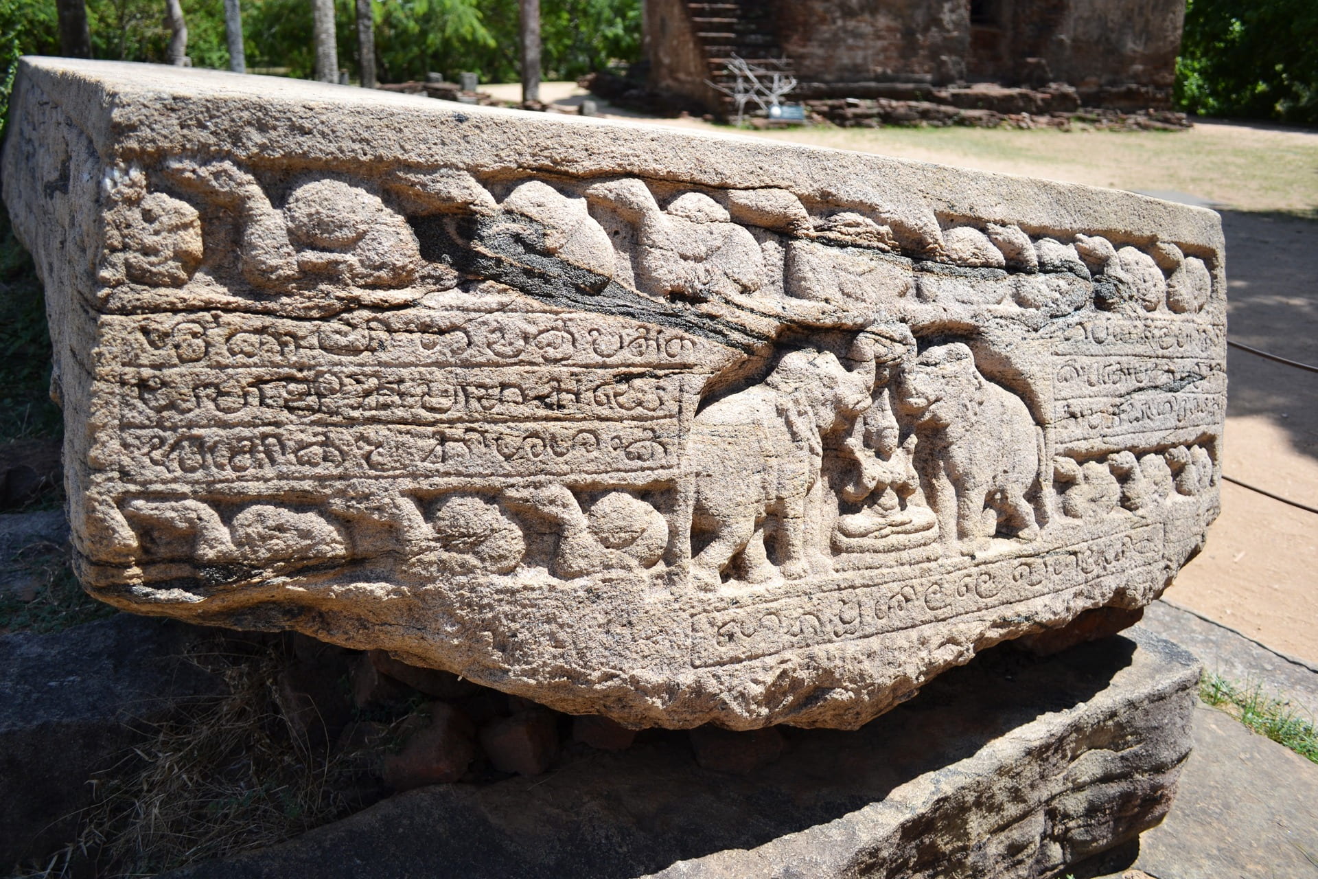 castle, king, sri lanka, sel lipi, human representation, largest sel lipi, stone material, ancient civilization, craft, 1080P, archaeology, carving - craft product, HD Wallpaper