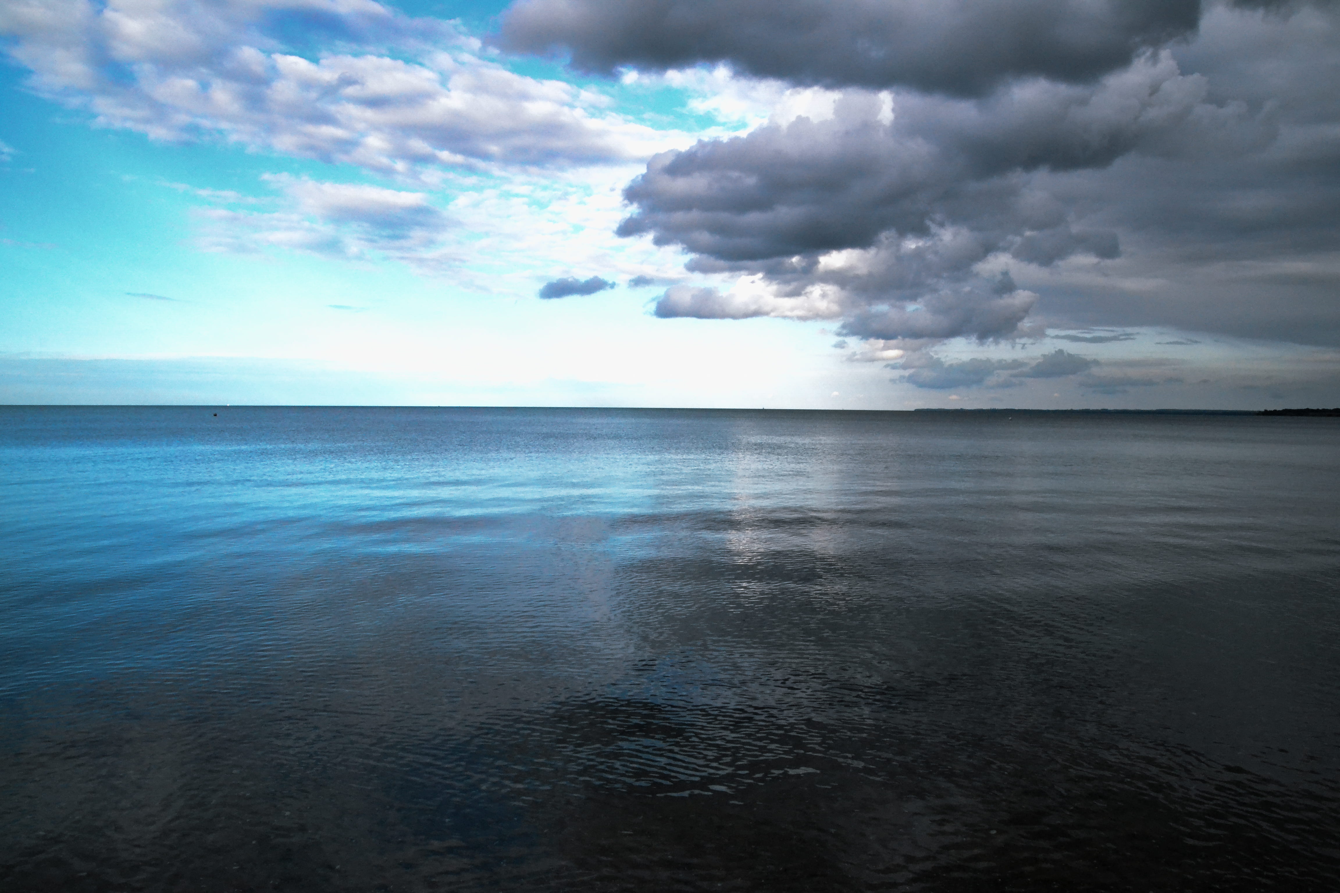 seascape, white, beauty in nature, nature, horizon, cumulus, 4K, shoreline, cloud, water, ozean, ocean, day, storm, scenics - nature, tranquil scene, clouds, HD Wallpaper