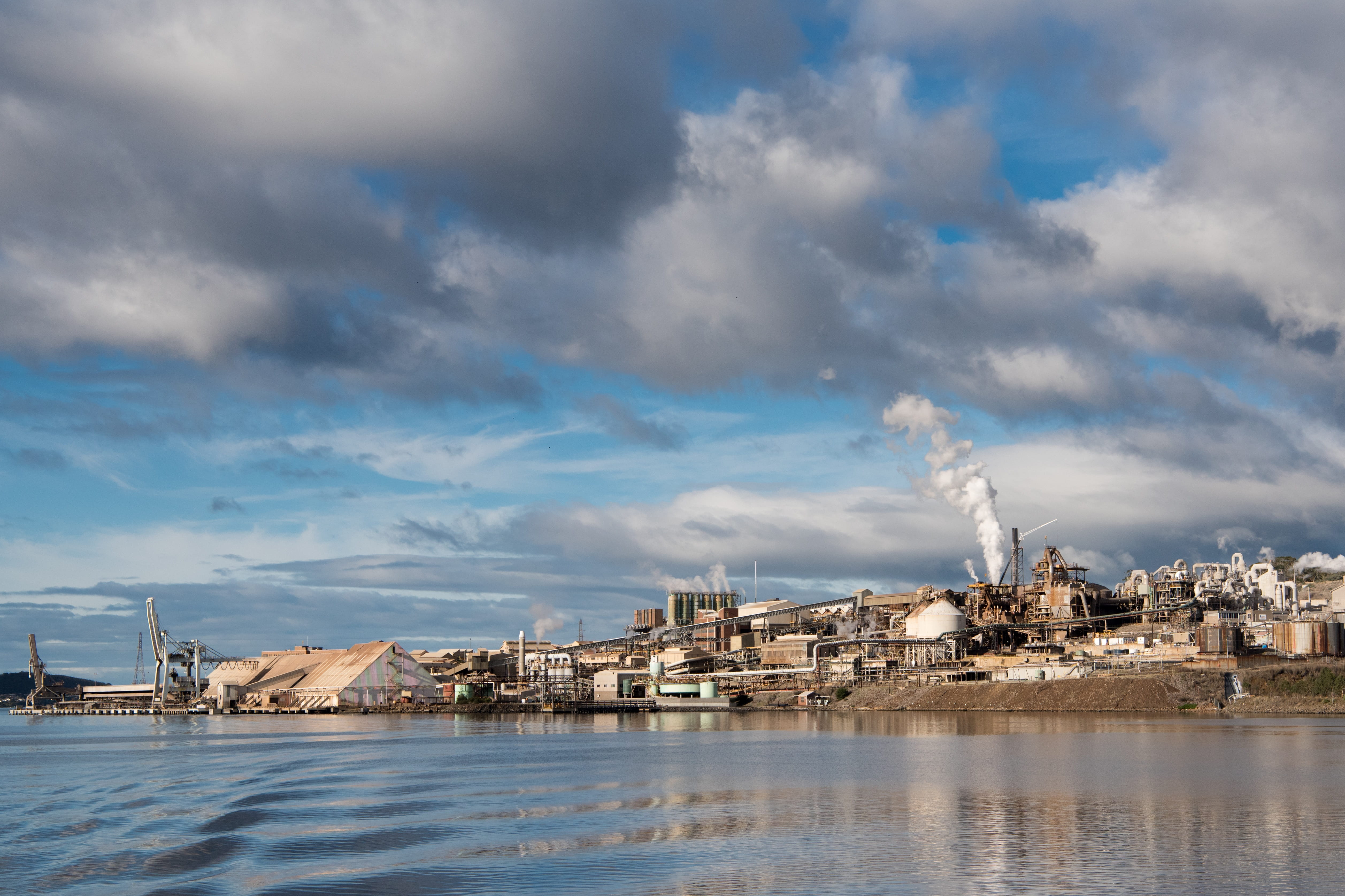 river, sky, outdoors, nature, manufacture, technology, business, building, cloud - sky, factory, metal, beauty in nature, waterfront, zinc works, no people, HD Wallpaper