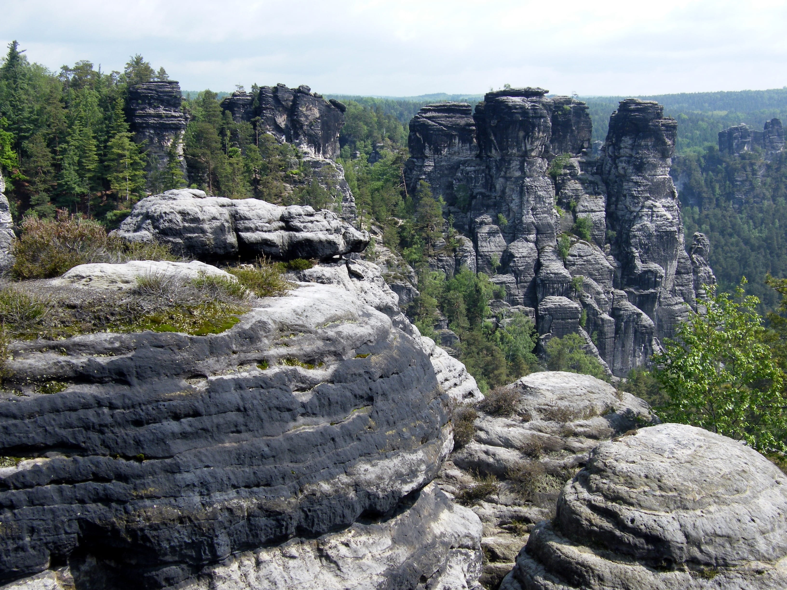 river, non-urban scene, elbe, scenics, Schrammsteine, sky, abbey, climb, scenics - nature, outdoors, rock formation, plant, nature, stone, elbe sandstone mountains, HD Wallpaper