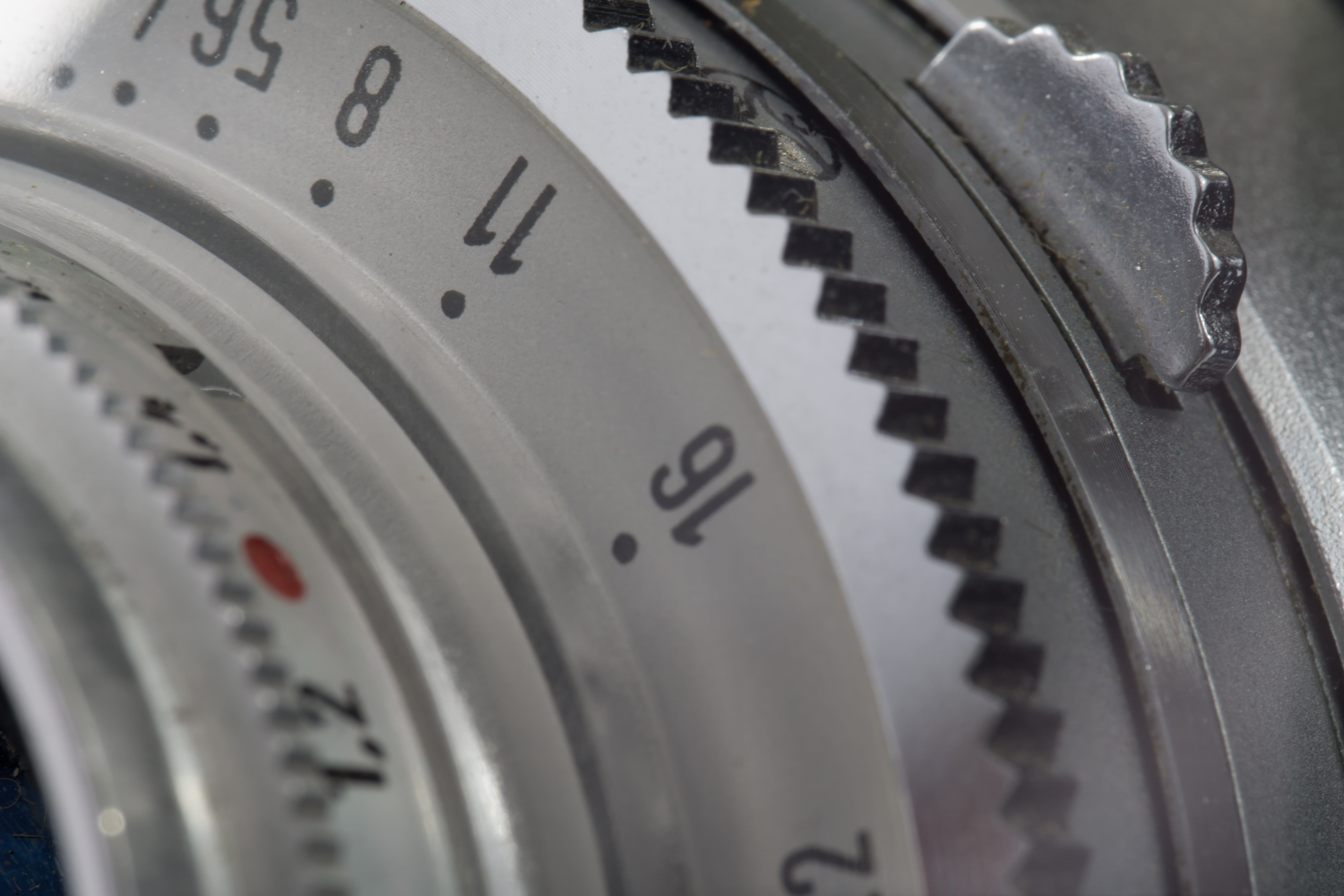 connection, single object, wheel, technology, focus on foreground, studio shot, camera - Photographic Equipment, retro, machine part, photography, lens - Optical Instrument, HD Wallpaper