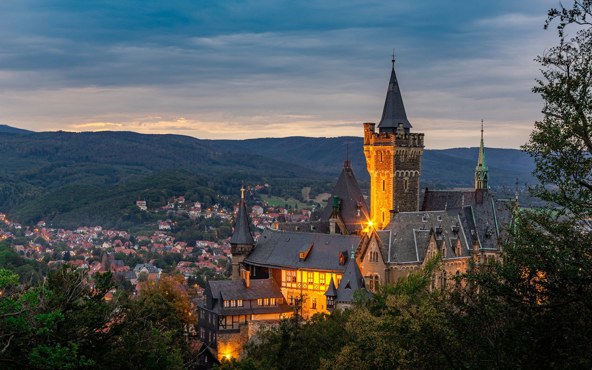 Wernigerode, The Harz Mountains, Замок Вернигероде, trees, Germany, Wernigerode Castle, panorama, mountains, Saxony-Anhalt, 1080P, castle, Harz Mountains, HD Wallpaper
