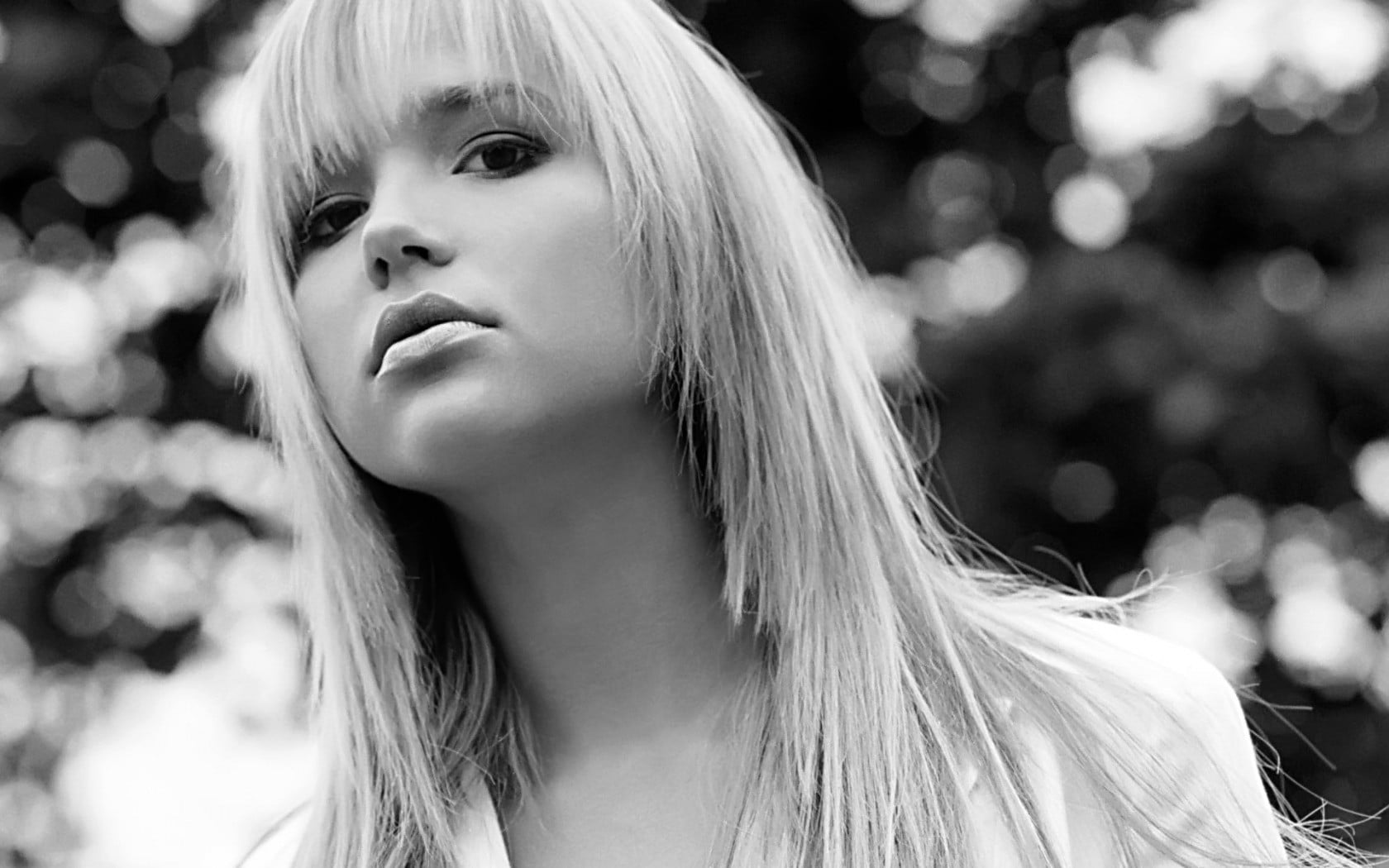 adult, shirt, lifestyles, human face, 720P, hairstyle, s, beauty, neck, long hair, one person, focus on foreground, women, contemplation, looking away, HD Wallpaper