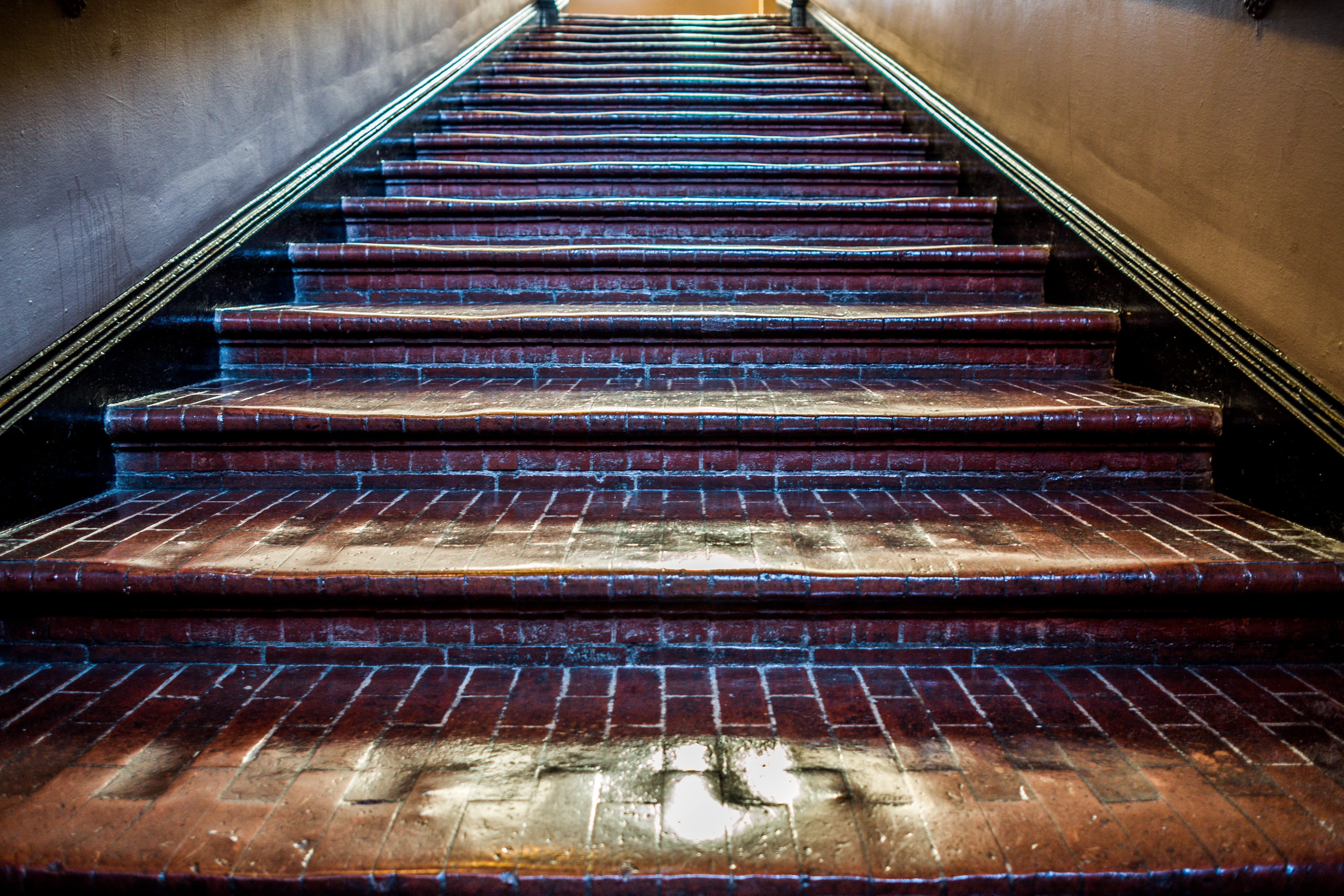 ladder, transportation, Leica X2, 4K, staircase, bricks, steps, museum, brown, national, National Building Museum, brick, building, railroad Track, Washington DC, HD Wallpaper