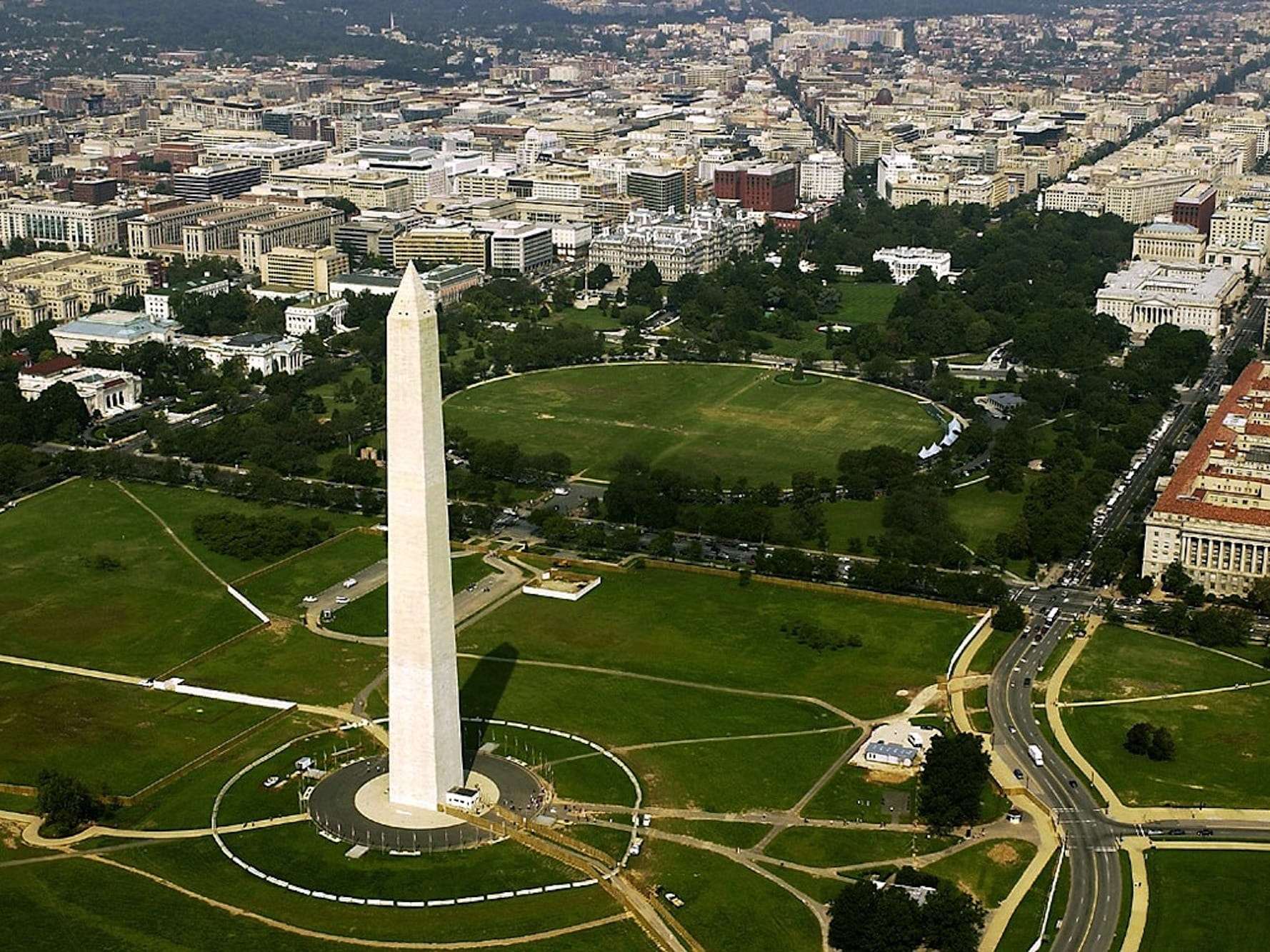 plant, nature, high angle view, outdoors, monument, no people, Aerial View, eyeview, City, spring, flying, capital, photography, building exterior, 720P, HD Wallpaper