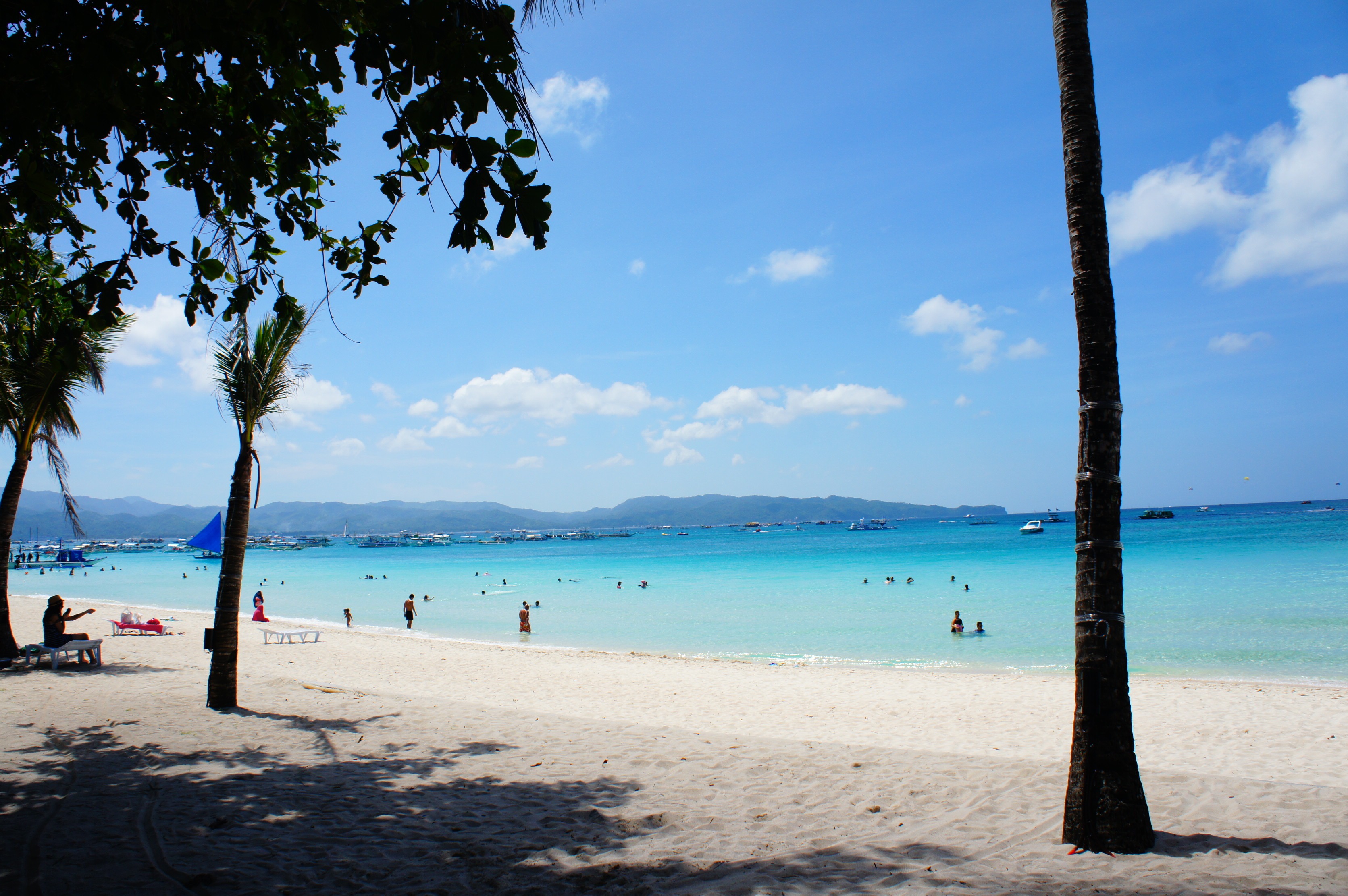 cloud - sky, beauty in nature, beach, water, tranquility, swimming, day, horizon over water, trunk, nature, sky, people, scenics - nature, land, boracay beach, HD Wallpaper