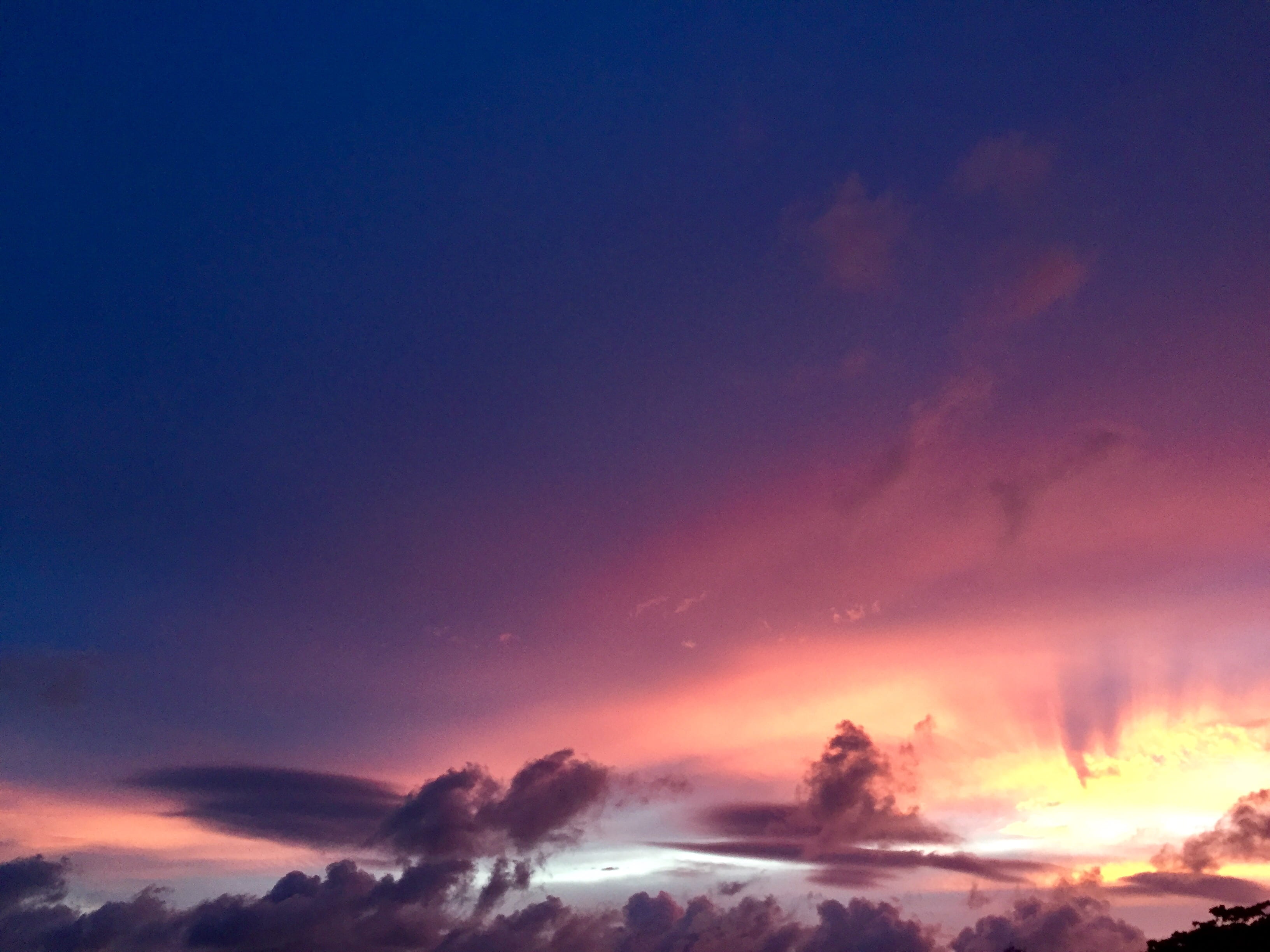 sunlight, cloud - sky, dramatic sky, outdoors, 2K, scenics - nature, red, malay, tranquility, sunset, sky, texture, boracay, beauty in nature, clouds, HD Wallpaper