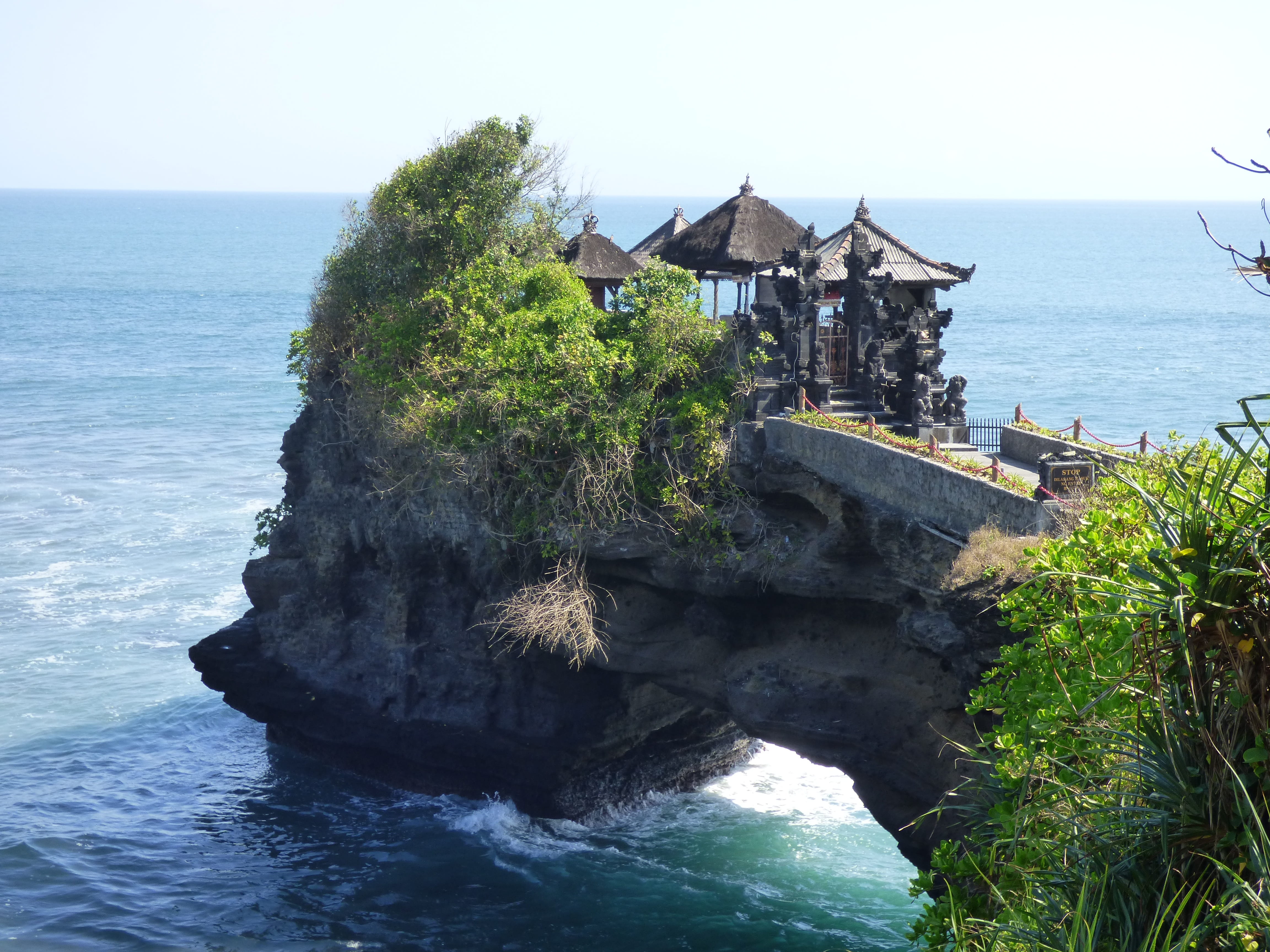 architecture, land, tanah lot, rock, plant, built structure, indonesia, no people, temple, horizon, day, sea, beauty in nature, outdoors, sky, scenics - nature, HD Wallpaper