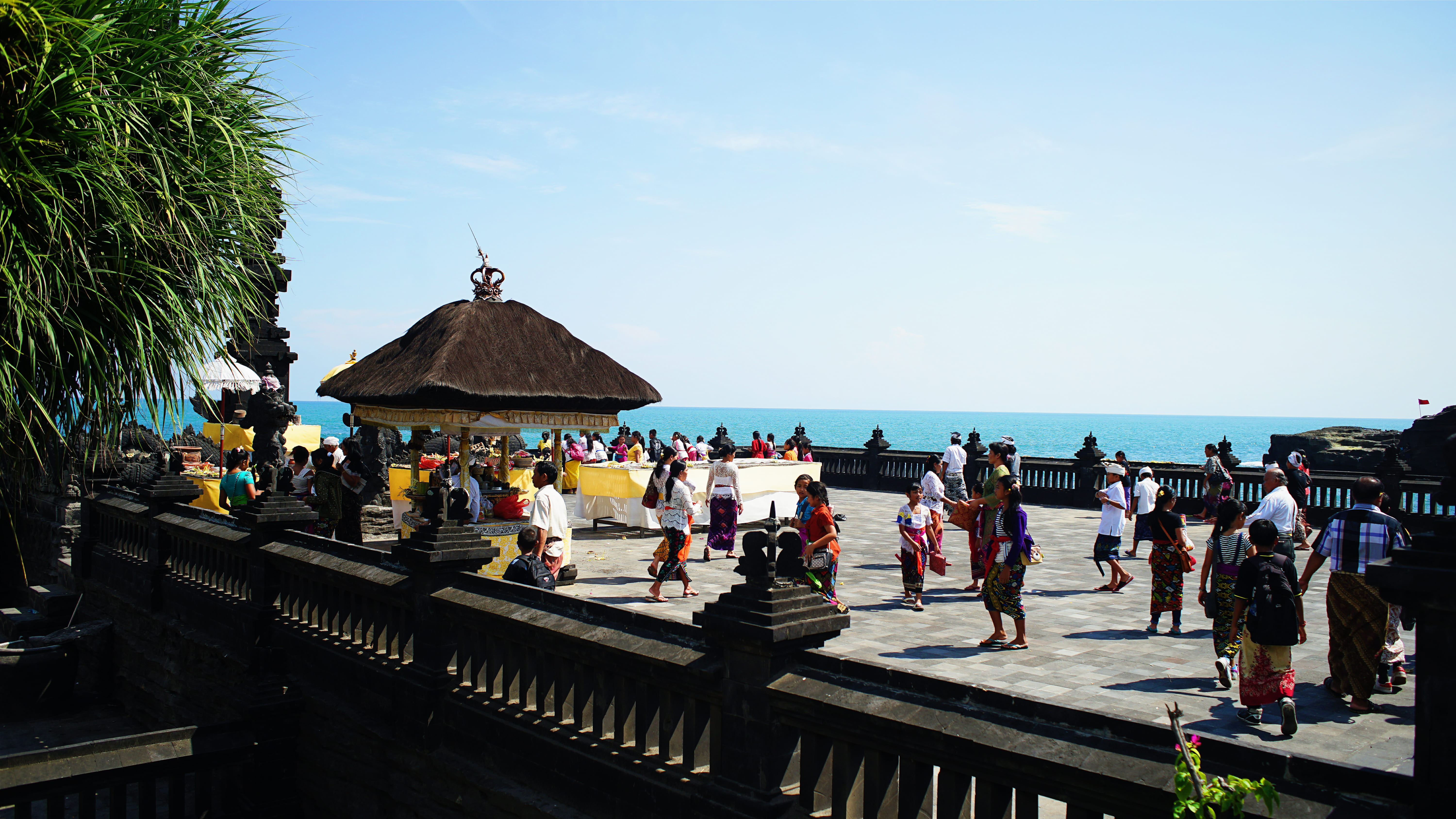 tanah lot, sky, women, architecture, land, leisure activity, lifestyles, group of people, water, nature, day, crowd, horizon over water, large group of people, HD Wallpaper