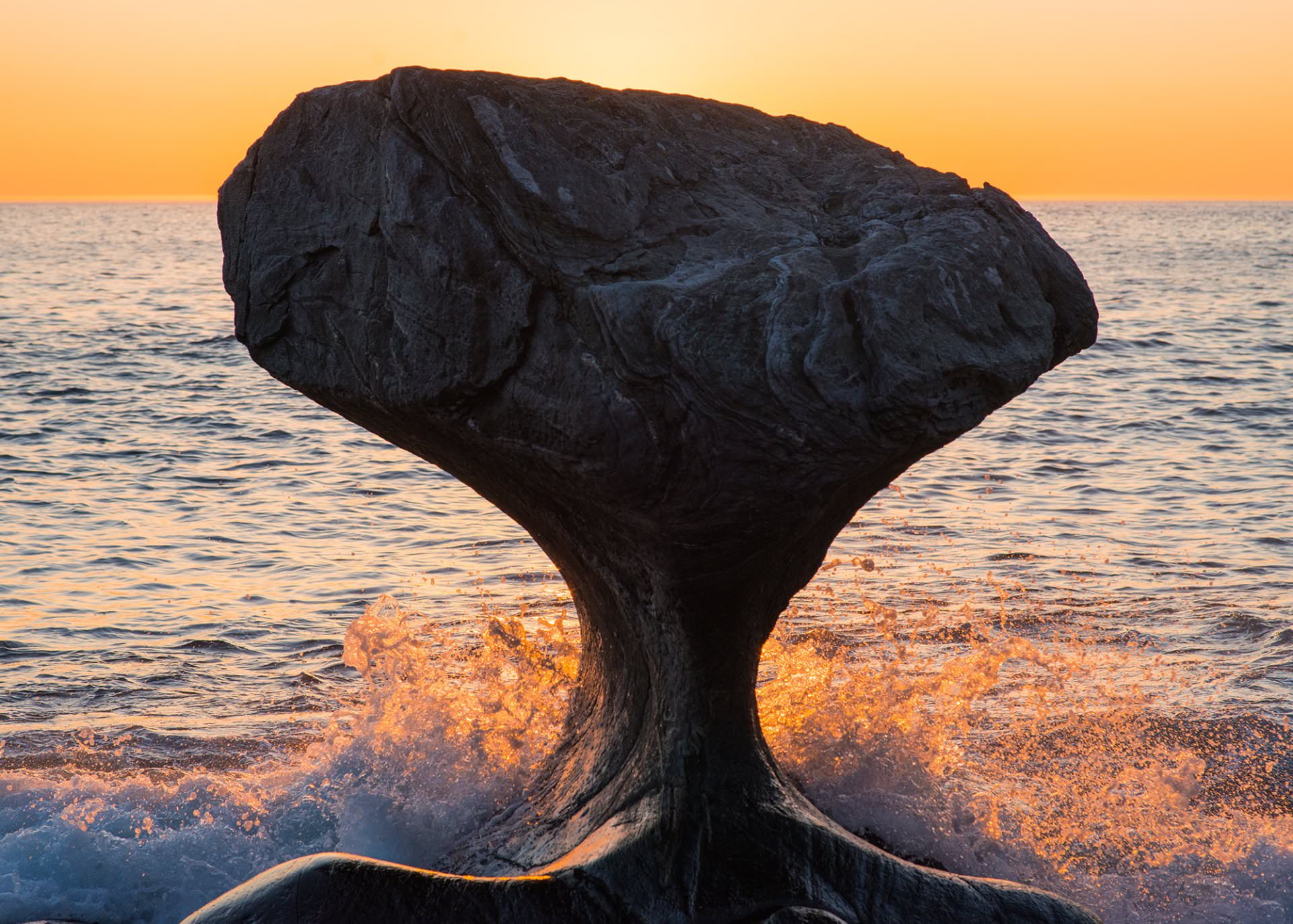 no people, rock, 1080P, sunset, water, horizon, orange color, tranquility, nature, solid, rock - object, horizon over water, land, sky, years, kannesteinen, HD Wallpaper