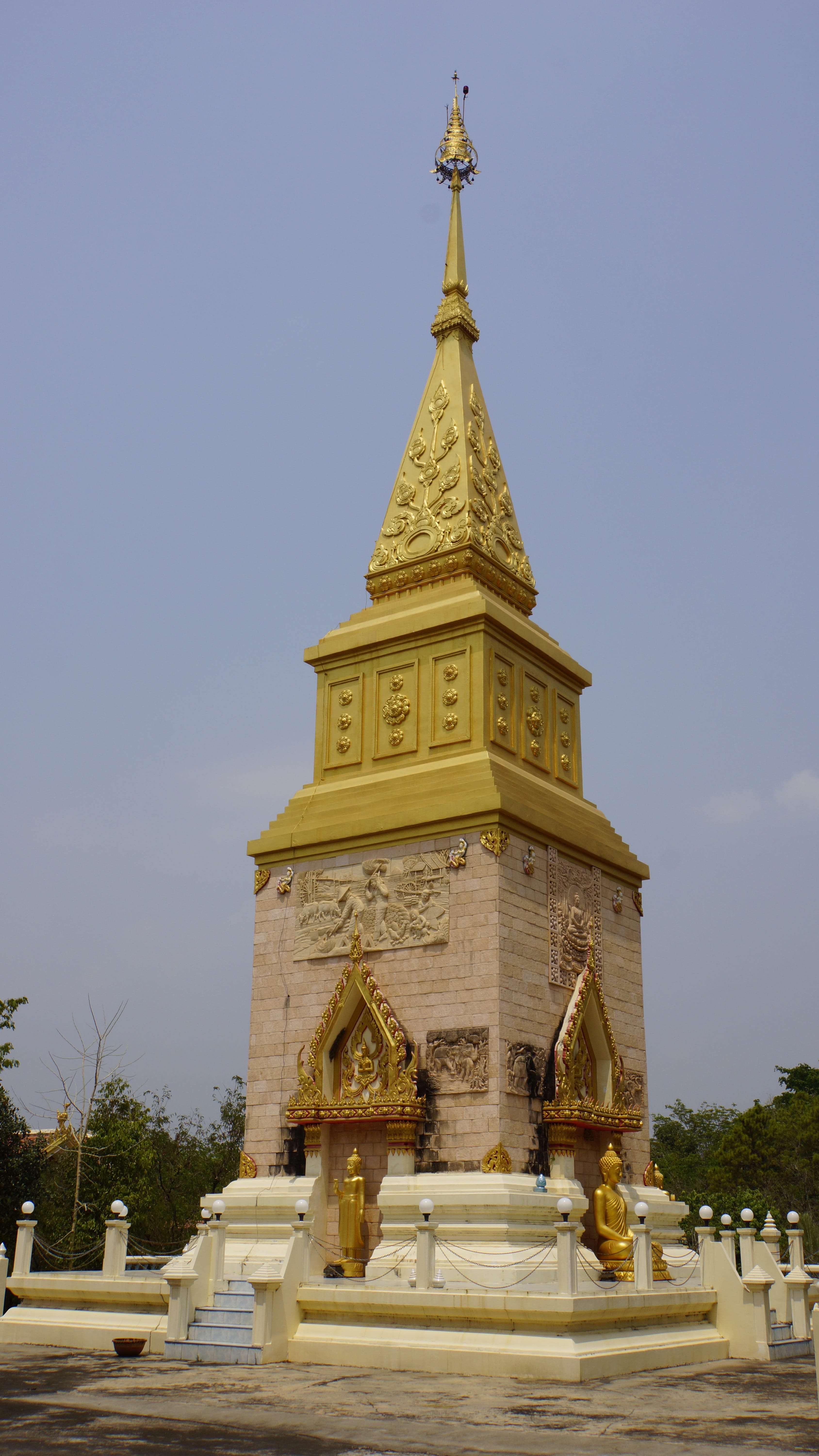 day, tree, buddha, faith, wat thep nimitr cliffs, gold colored, belief, nature, thailand temple, history, religion, phathots picture, adoration, measure, Phone HD Wallpaper