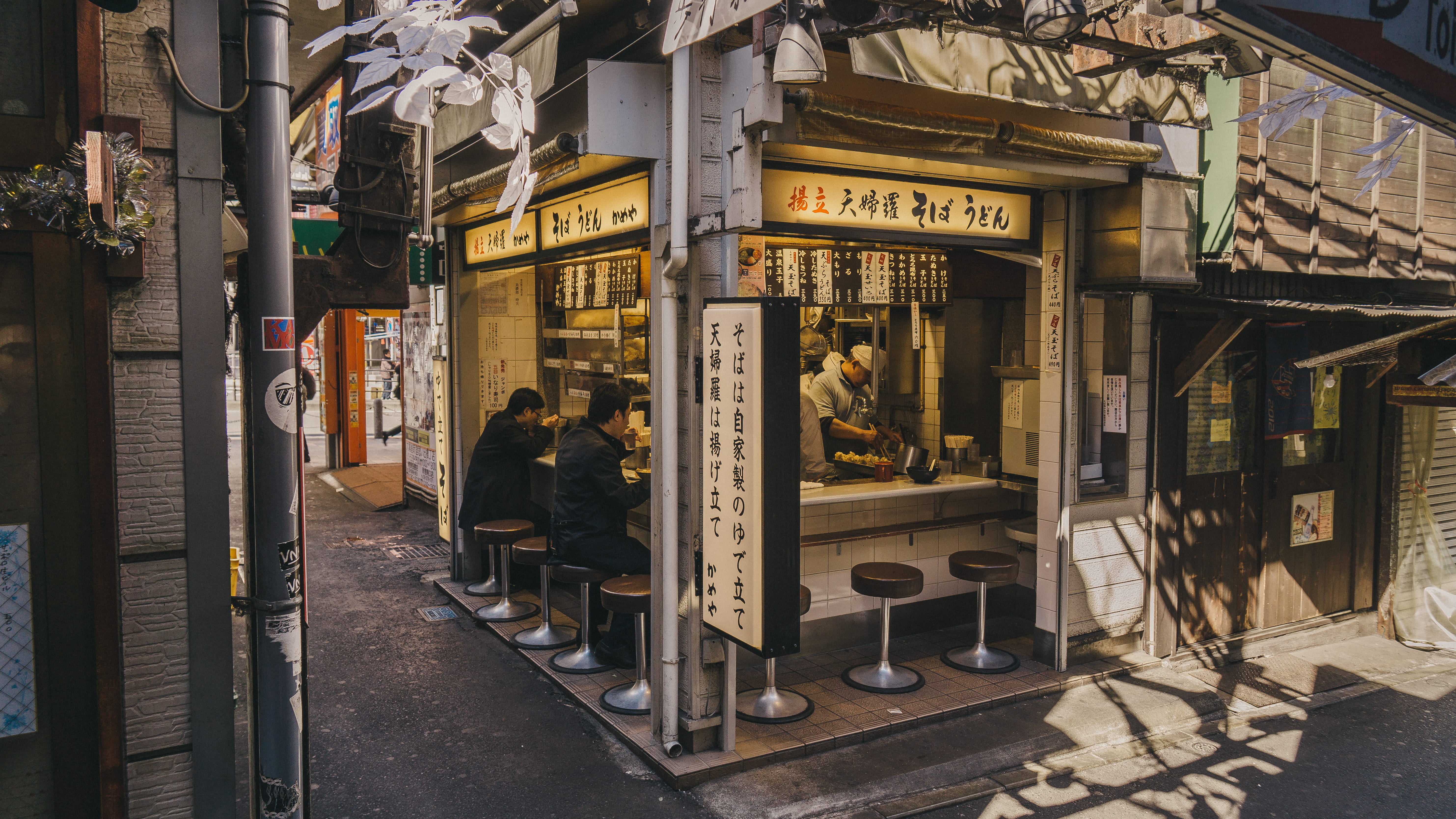 group of people, tokyo, women, eating, japan, inside, adult, incidental people, outdoors, cafe, two, building exterior, raman, eat, built structure, text, HD Wallpaper
