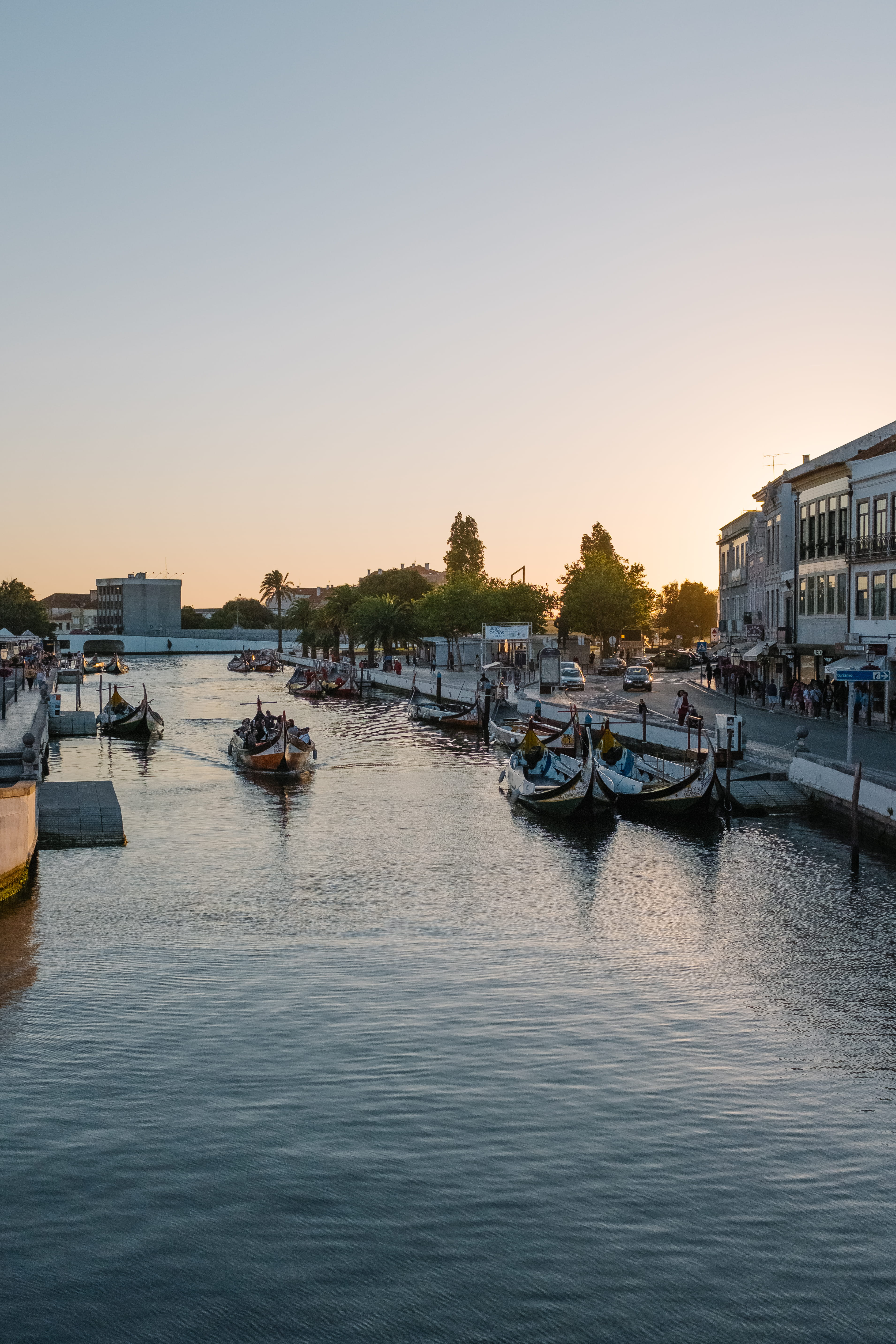 moored, landscape, mode of transportation, city, portuguese city, venice, river, sky, building exterior, boats, waterfront, clear sky, architecture, nature, Phone HD Wallpaper