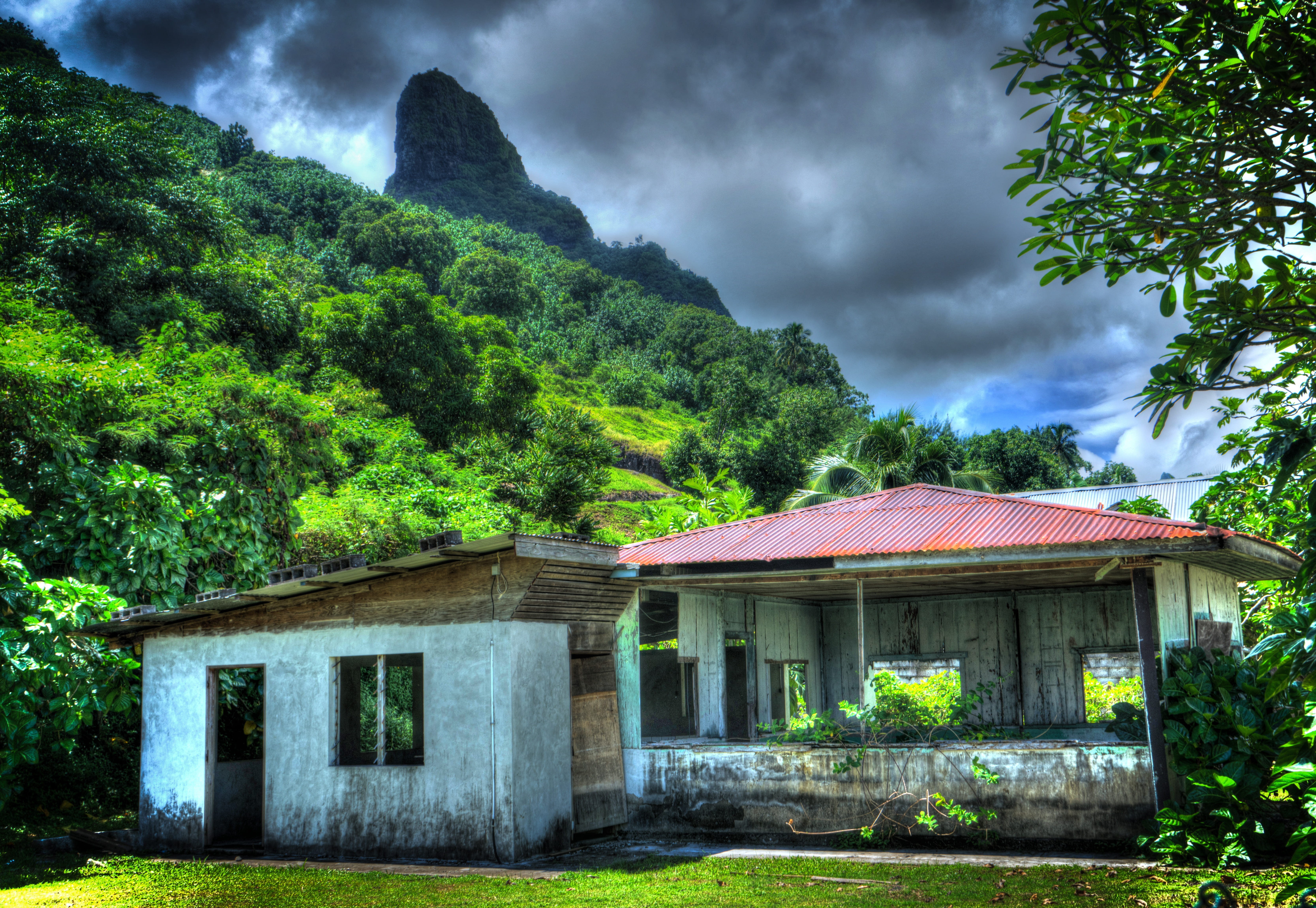 beauty in nature, painted, summer, grass, cloud - sky, exotic, tropical, outdoors, holiday, french polynesia, house, sky, tranquility, nature, environment, HD Wallpaper