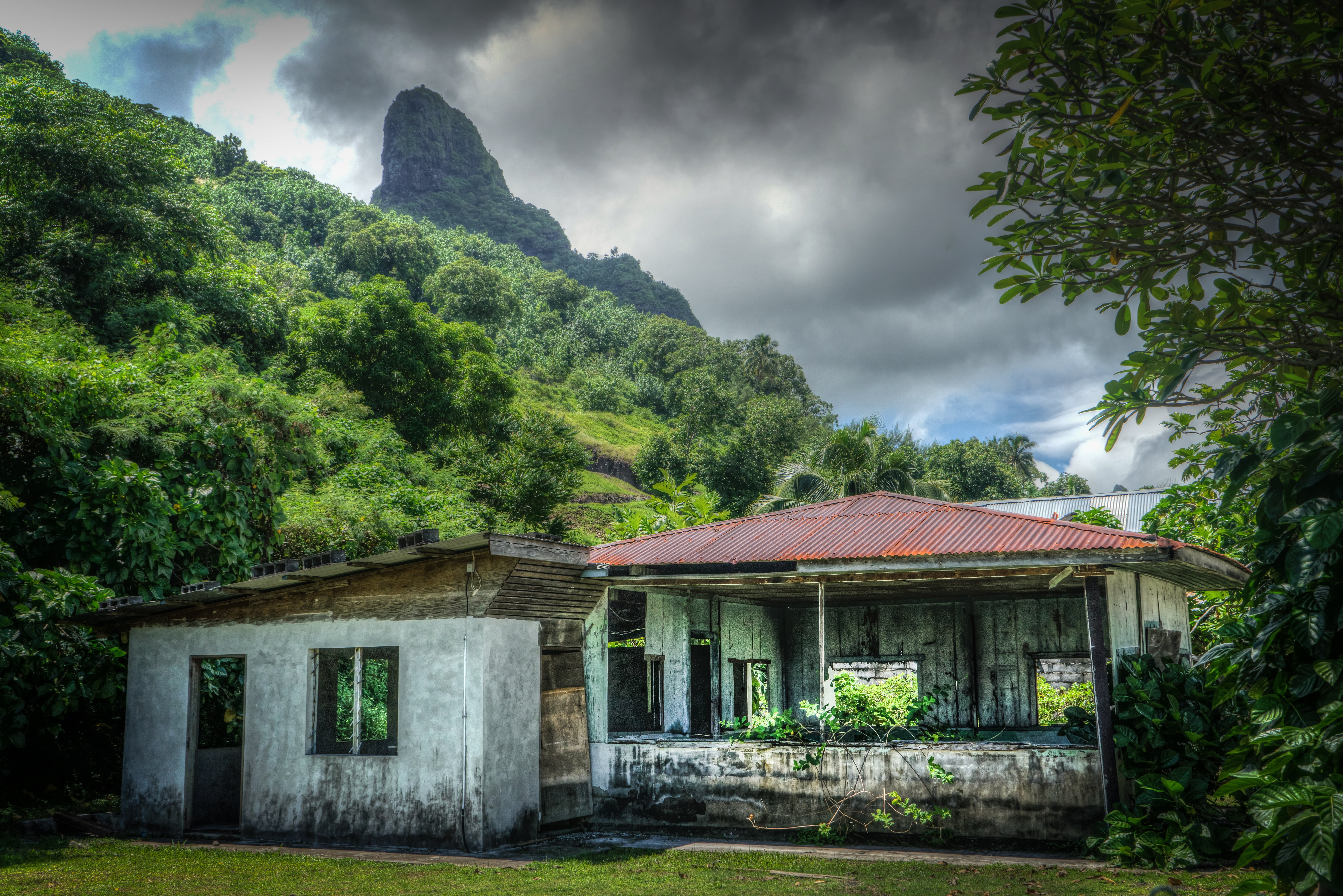 mountain, outdoors, beside, cloud - sky, architecture, gray, nature, tropical, day, house, green color, south pacific, outdoor, built structure, no people, HD Wallpaper