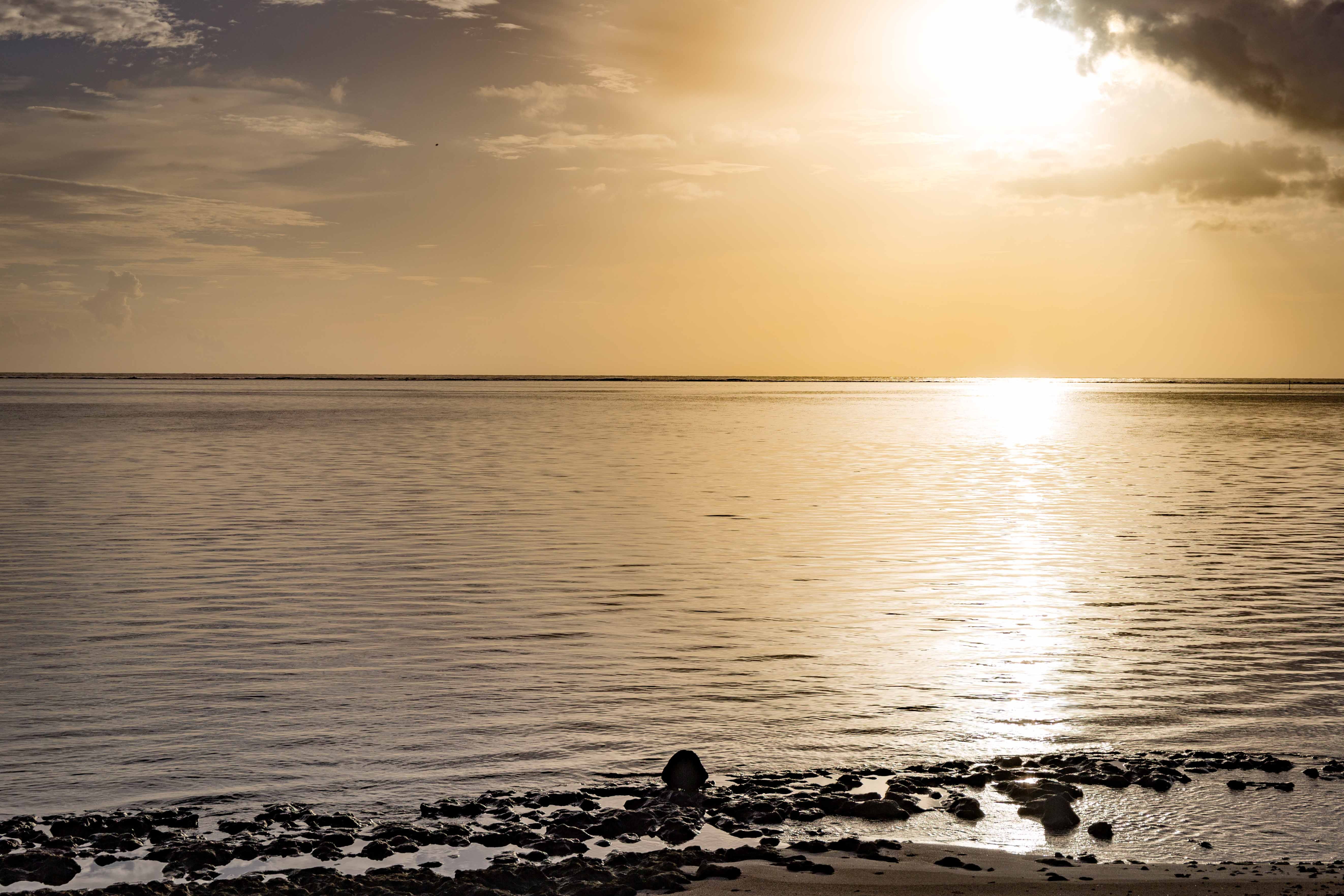 horizon over water, tranquil scene, no people, water, landscape, rocks, summer, 5K, tahiti, clouds, sky, animal themes, horizon, evening, sun, land, lagoon, HD Wallpaper