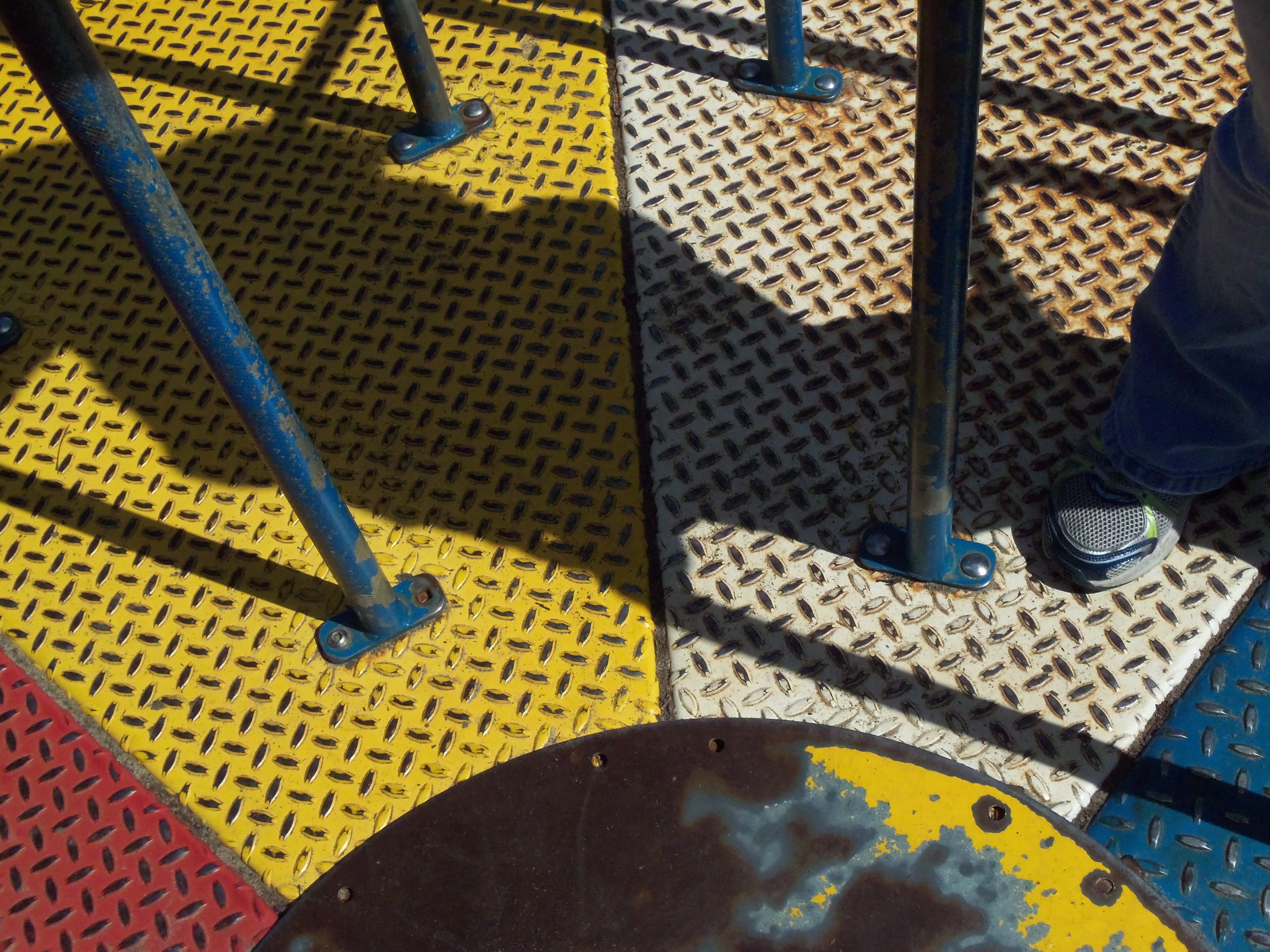summer, abandoned, flooring, human body part, human limb, recreation, merry-go-round, rusted, standing, outdoors, low section, 4K, vintage, young, outdoor, HD Wallpaper