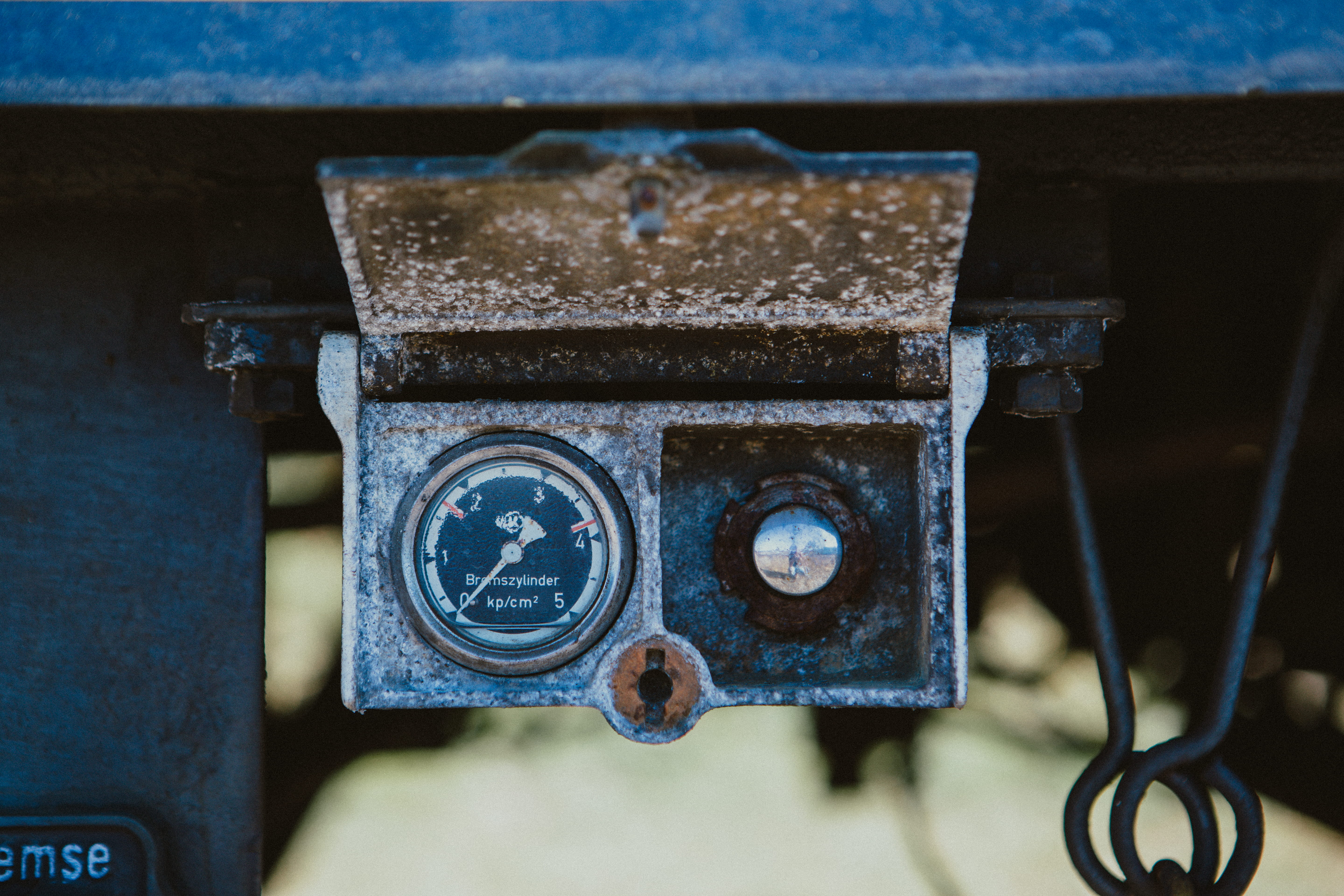 sphere, device, pressure, porthole, fuel and power generation, old, display, gray, train, machinery, letterbox, mailbox, industry, antique, control panel, HD Wallpaper