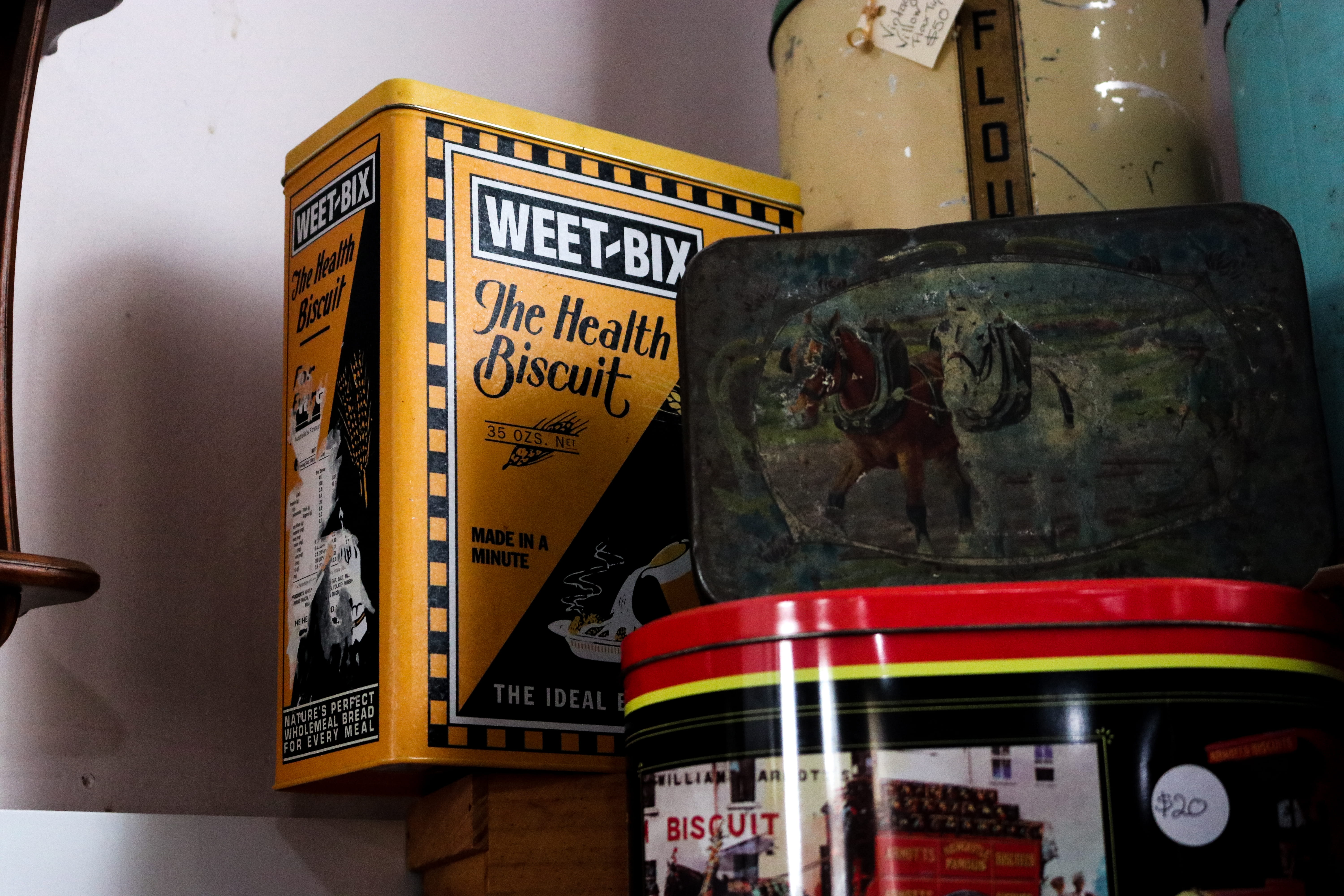 still life, tins, box, rusted, day, shelf, weetbix, arcade game machine, non-western script, food, text, communication, mammal, bottle, old, western script, HD Wallpaper