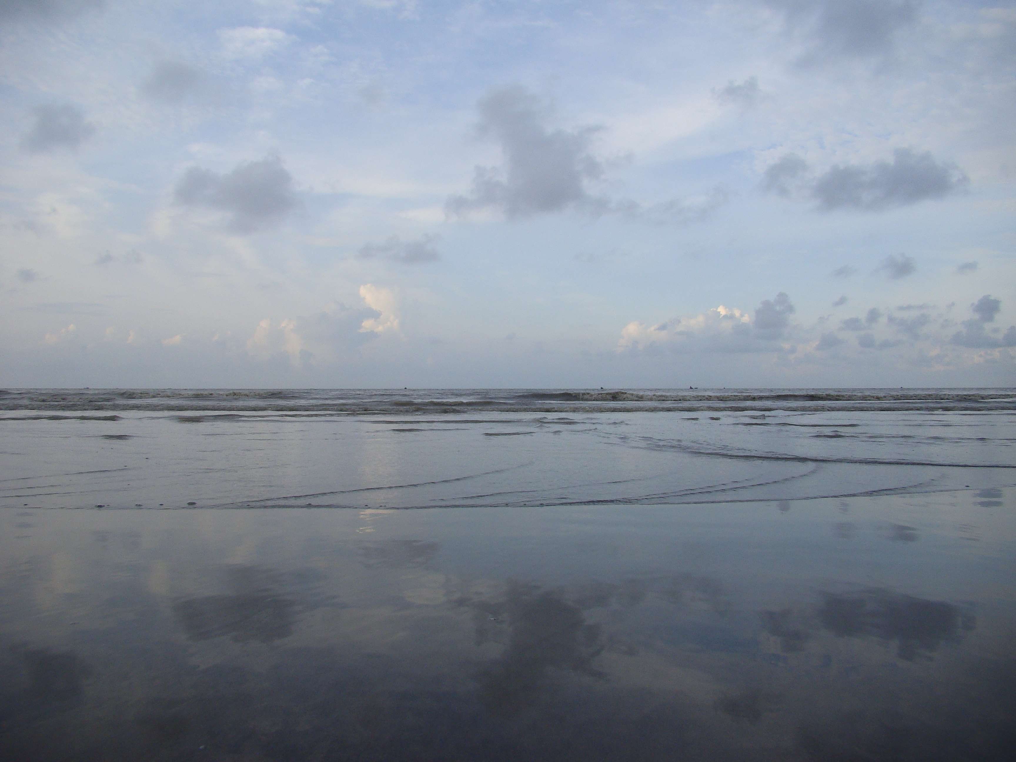beach, no people, sky, 2K, mirror, ocean, tranquility, land, reflection, outdoors, beauty in nature, non-urban scene, scenics - nature, nature, sea, horizon over water, HD Wallpaper