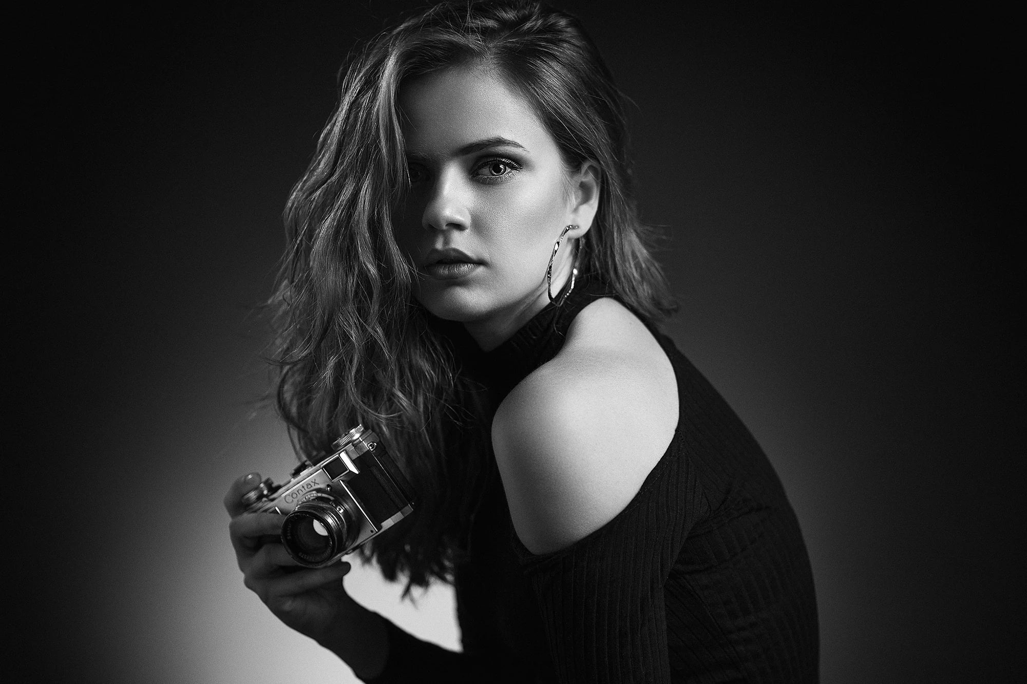 black clothing, beautiful woman, beauty, hairstyle, one person, headshot, long hair, black background, hair, Anatoli Oskin, adult, indoors, Dajana Kllogjri, HD Wallpaper