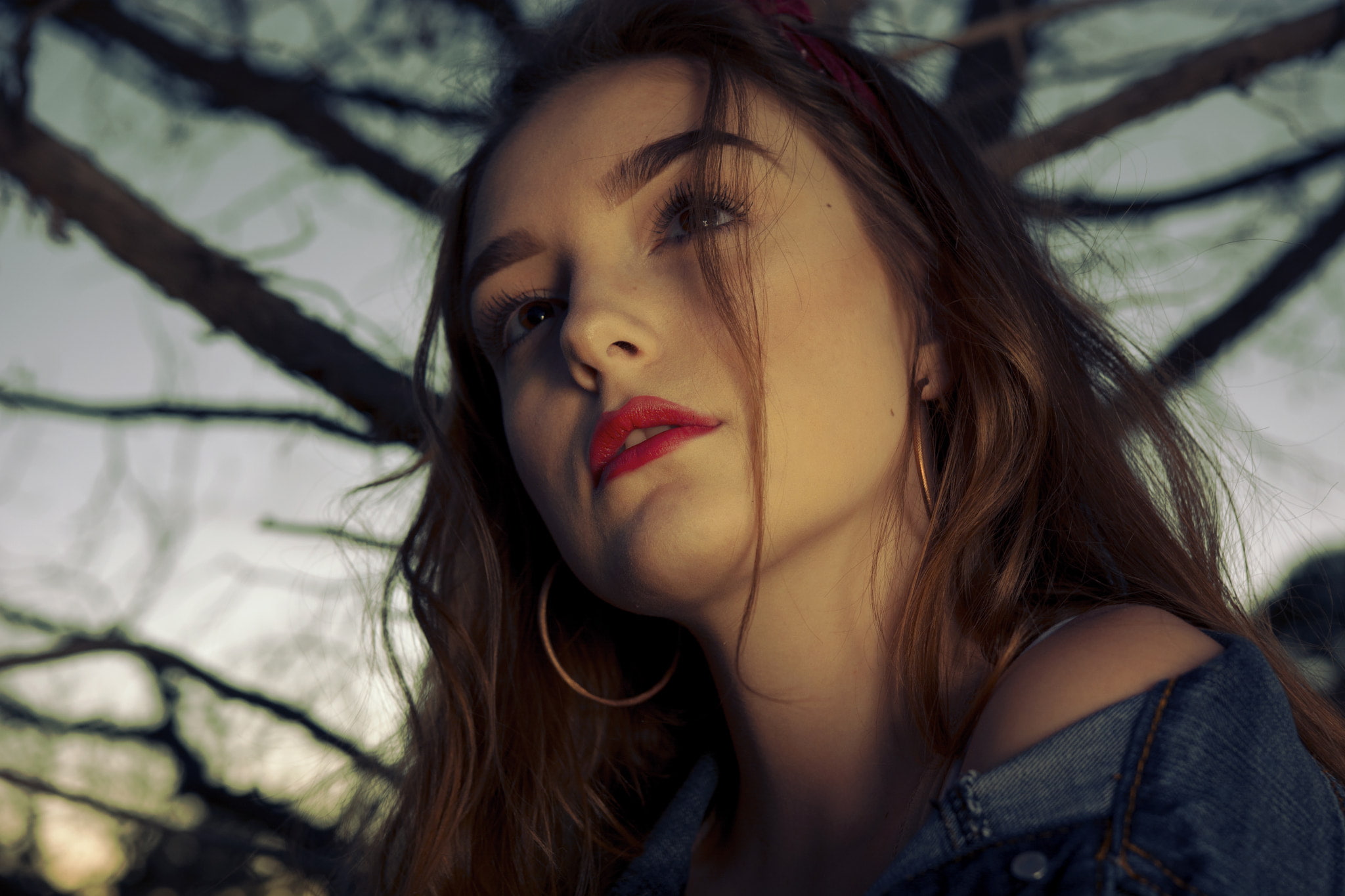 portrait, red lipstick, women outdoors, dark, hoop earrings, women, 1080P, fall, HD Wallpaper