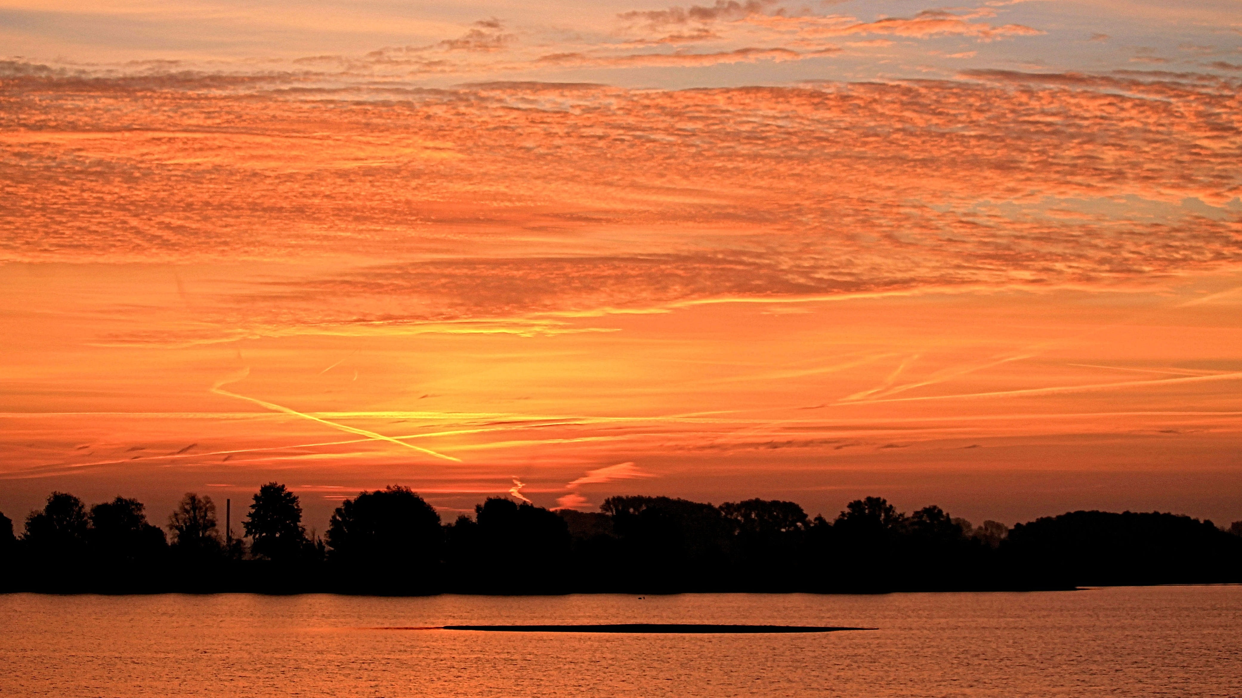 non-urban scene, evening sky, scenics - nature, waters, summer, plant, sunlight, 4K, lake, landscape, sun, Trees, afterglow, tranquil Scene, cloud - Sky, HD Wallpaper