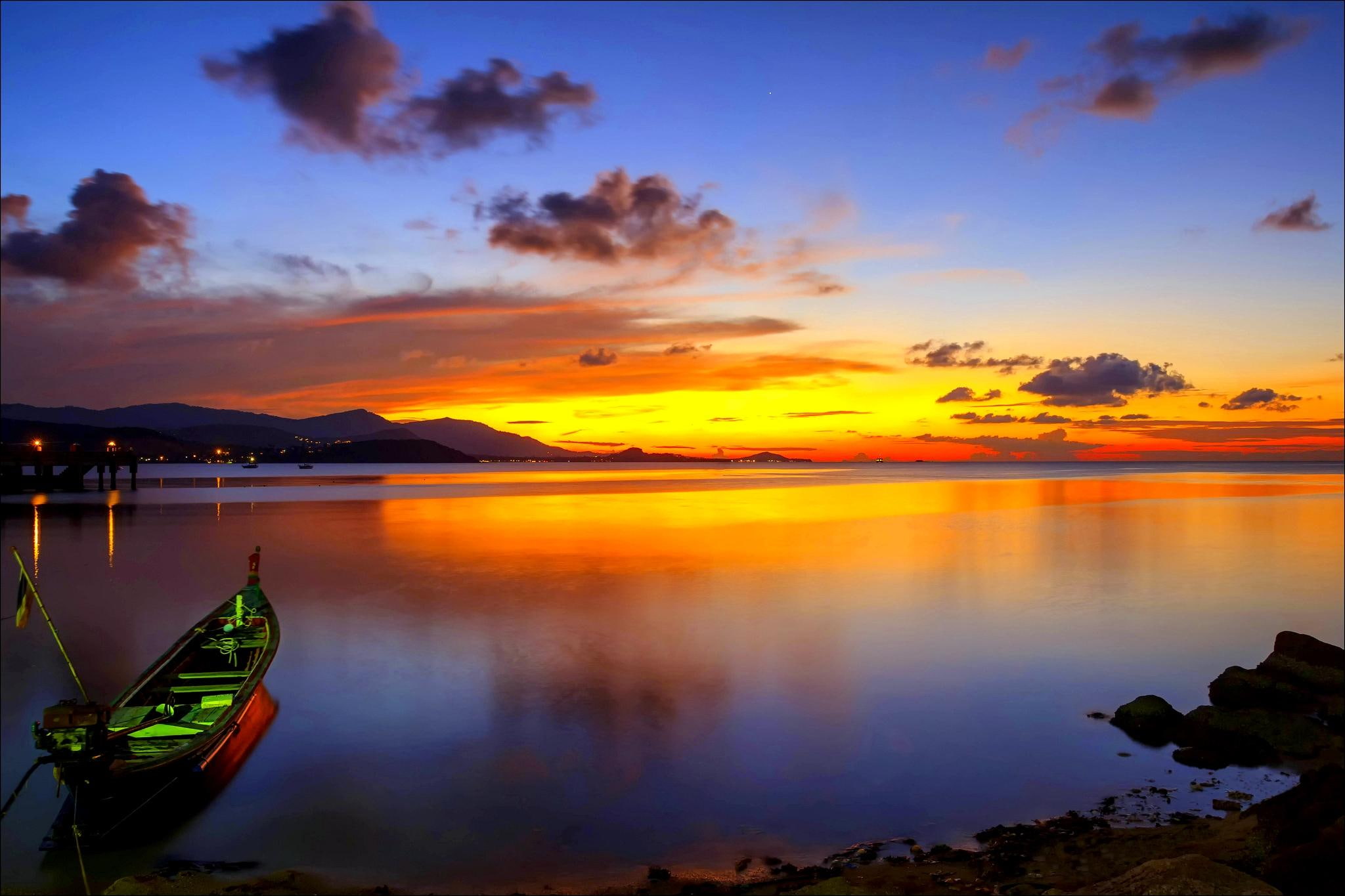sunset, green, evening, pier, water, boat, nature and landscapes, 1080P, canoe, red, smooth surface, HD Wallpaper