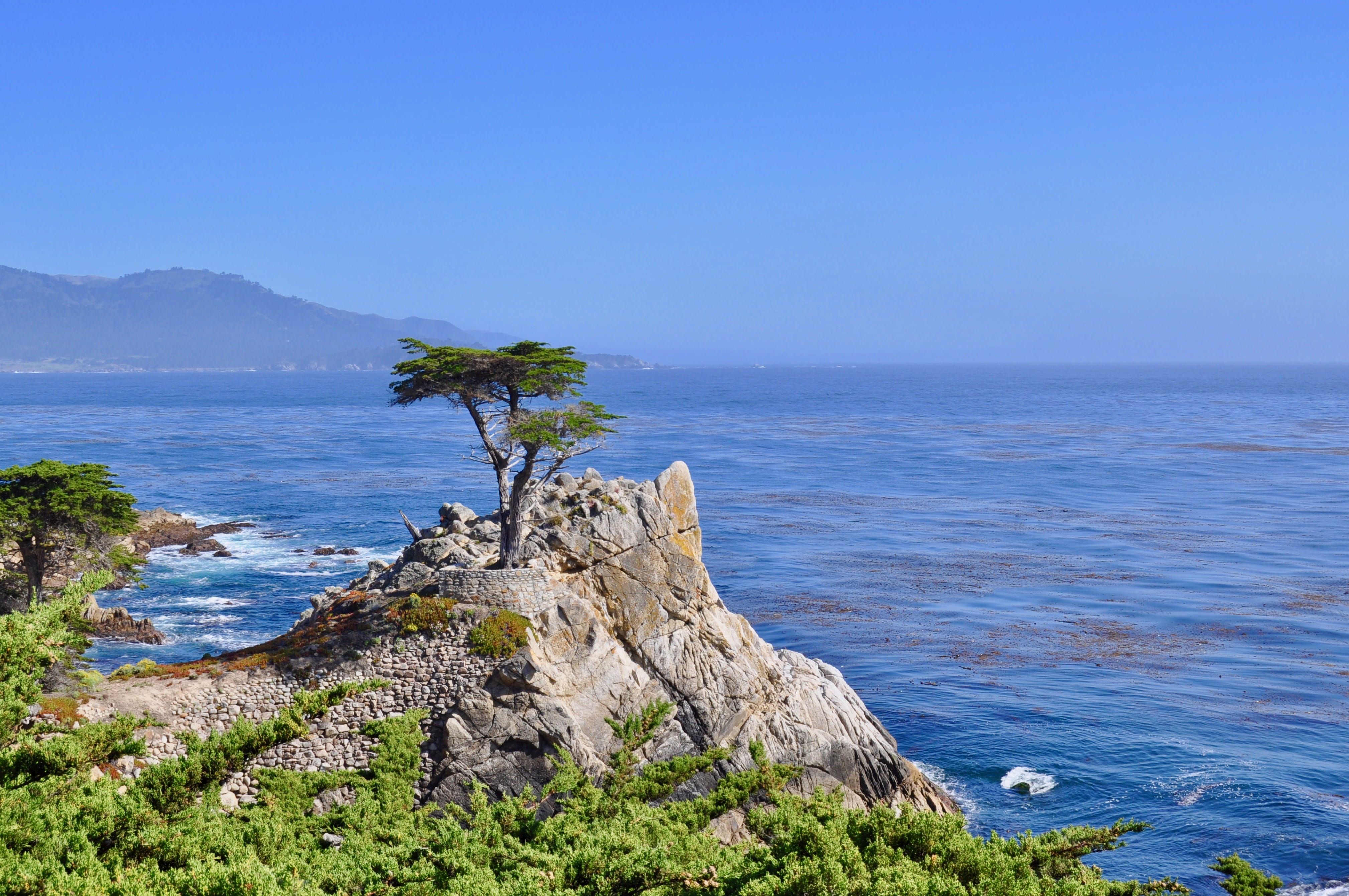 horizon over water, sky, rocky coastline, rocks, coast, land, no people, beach, pacific ocean, 4K, monterey, blue, sea, nature, day, beauty in nature, HD Wallpaper