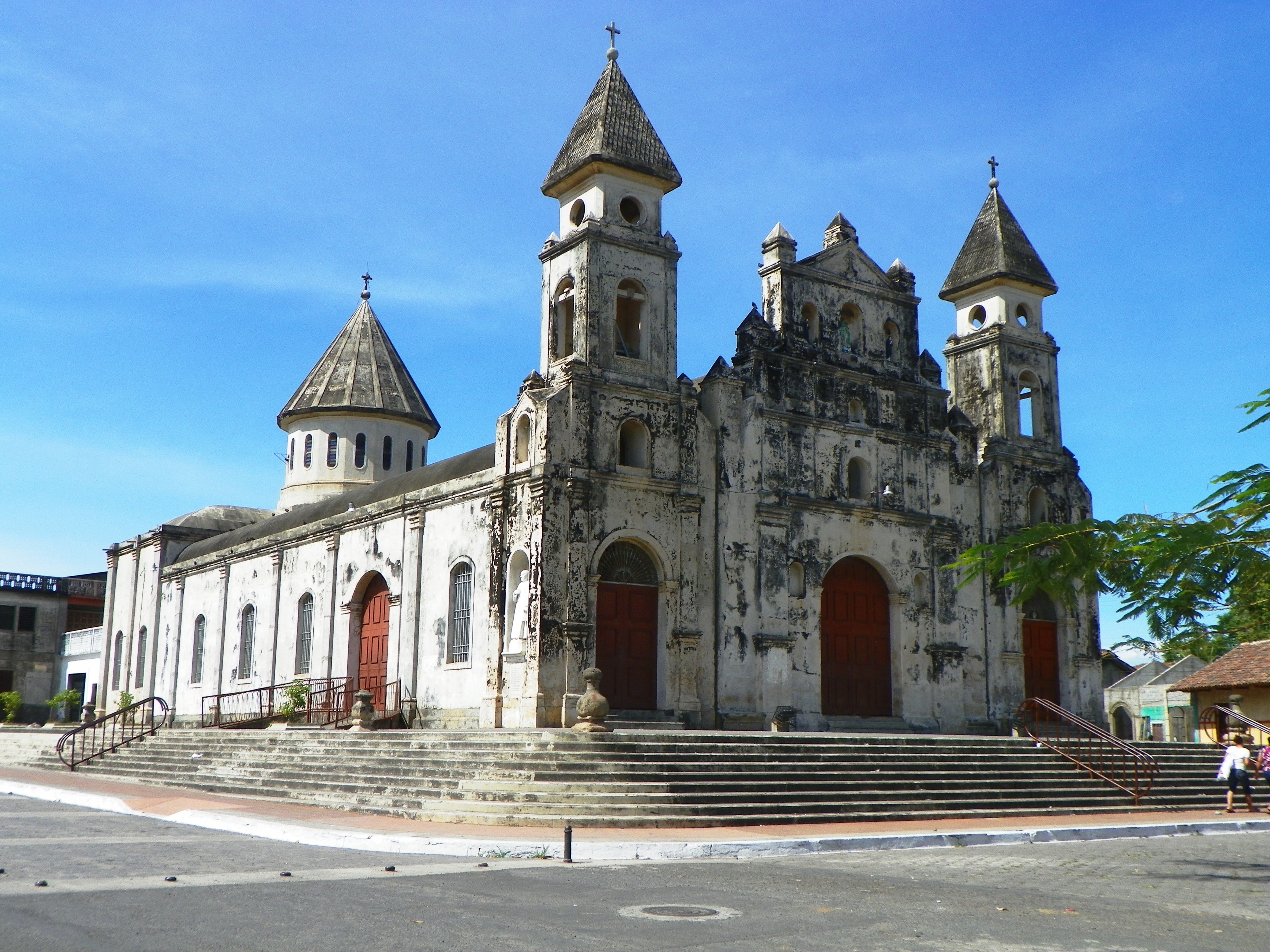 city, architecture, colonial, history, nicaragua, sky, place of worship, tower, travel destinations, concrete, nature, building, 4K, no people, street, HD Wallpaper