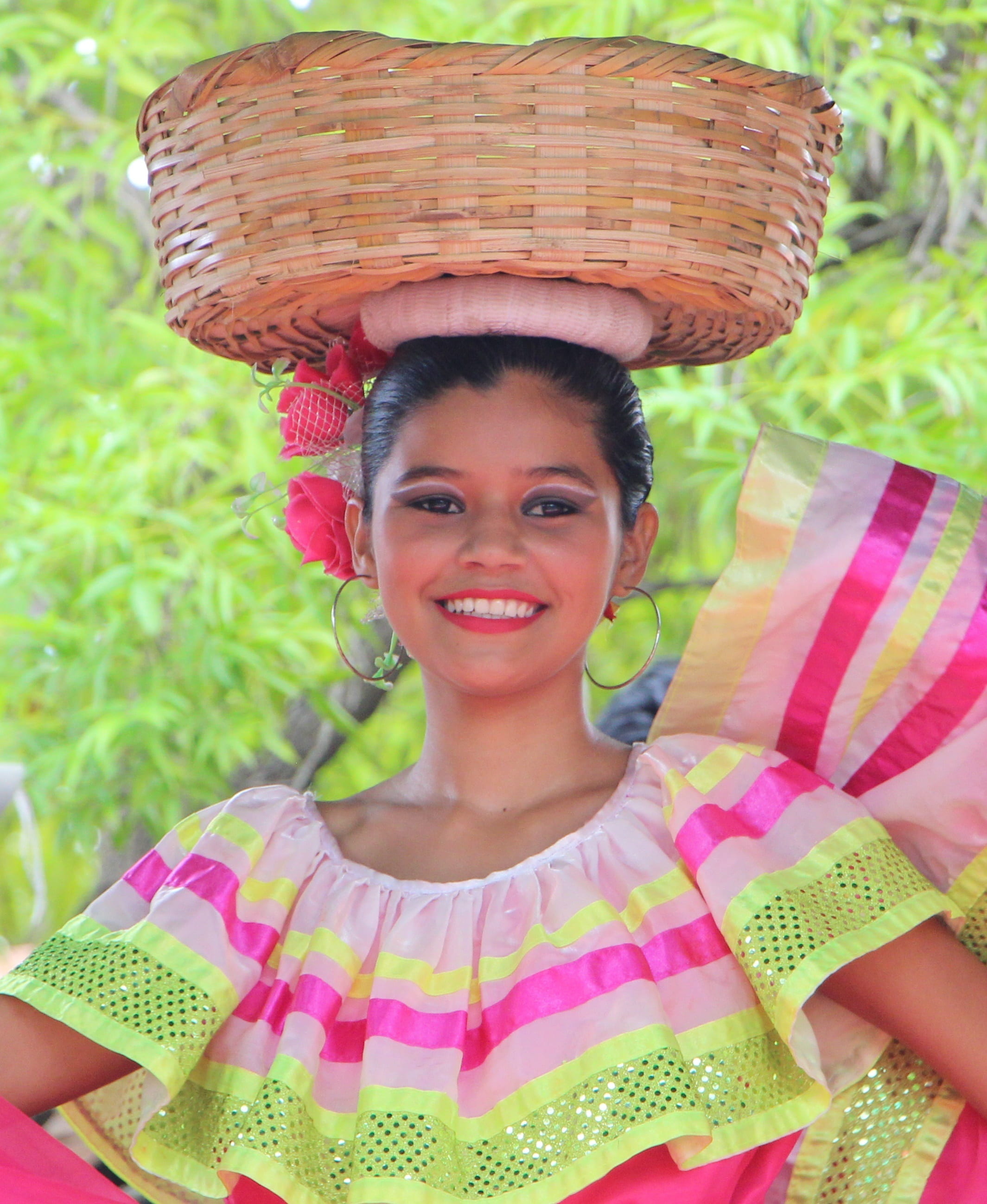 tourism, danza folklorica, 2K, looking at camera, managua, lifestyles, one person, youth, emotion, dance, casual clothing, ometepe island, folklore, young adult, Phone HD Wallpaper