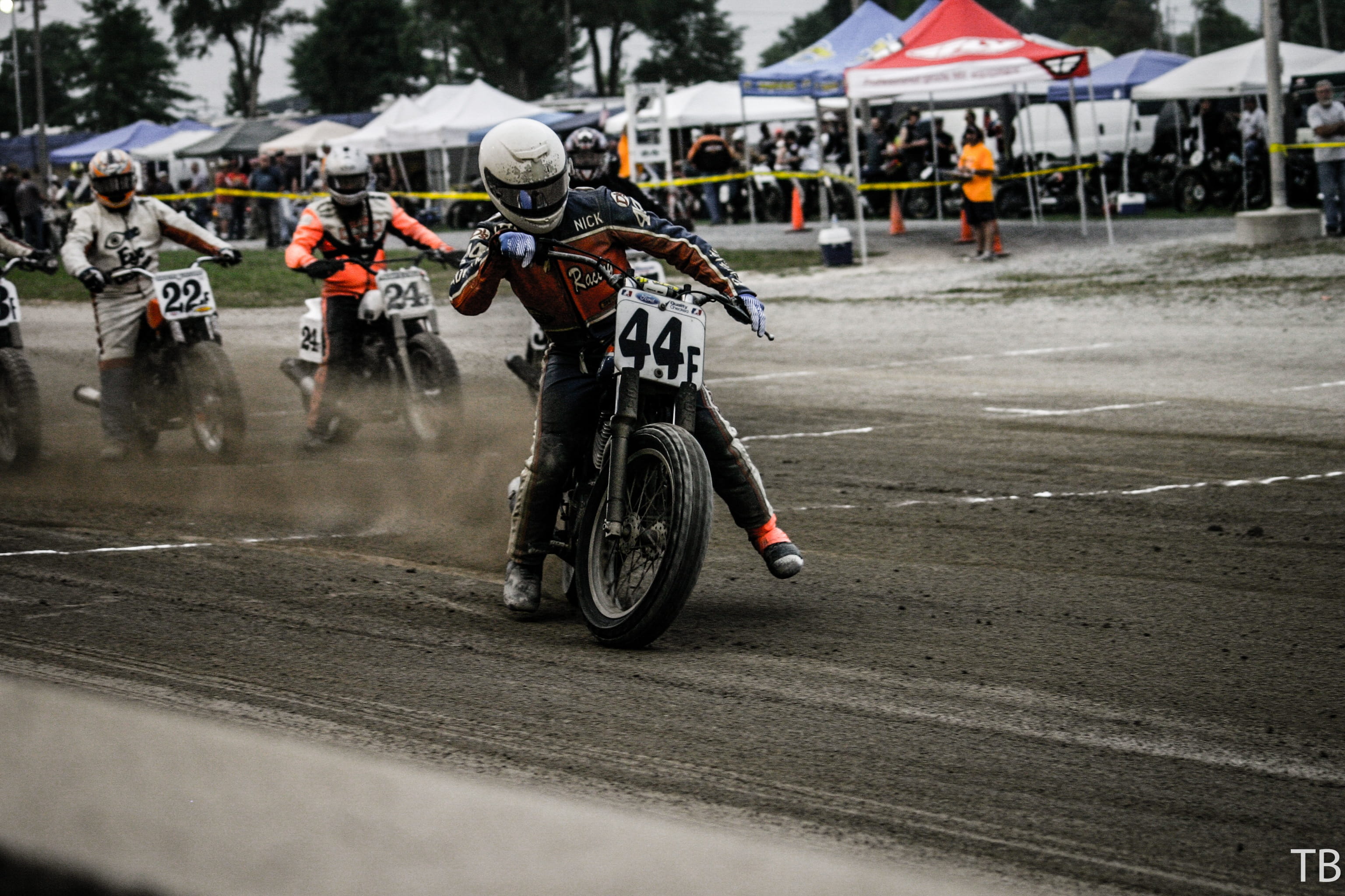 lifestyles, sand, large group of people, men, friction, speed, race, nature, 2K, real people, extremely, sport, incidental people, road, Motorsport, riding, HD Wallpaper
