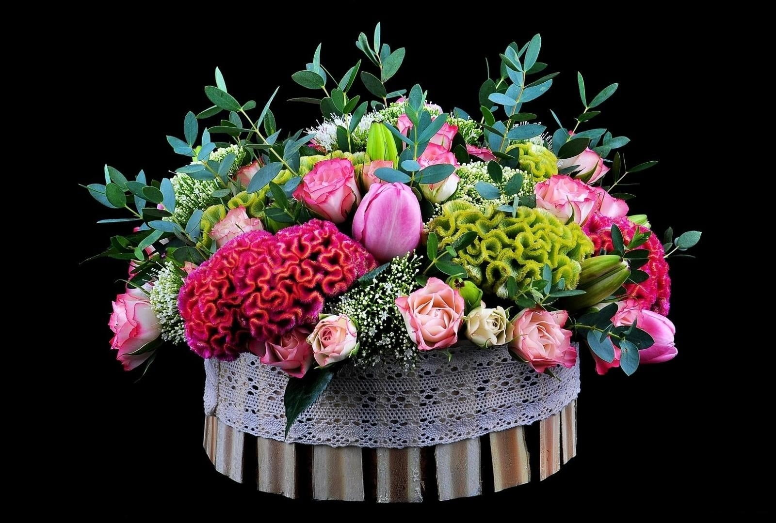 no people, green Color, leaf, black background, yellow, fragility, indoors, pink, decoration, still life, bunch of flowers, cockscomb, arrangement, 720P, HD Wallpaper