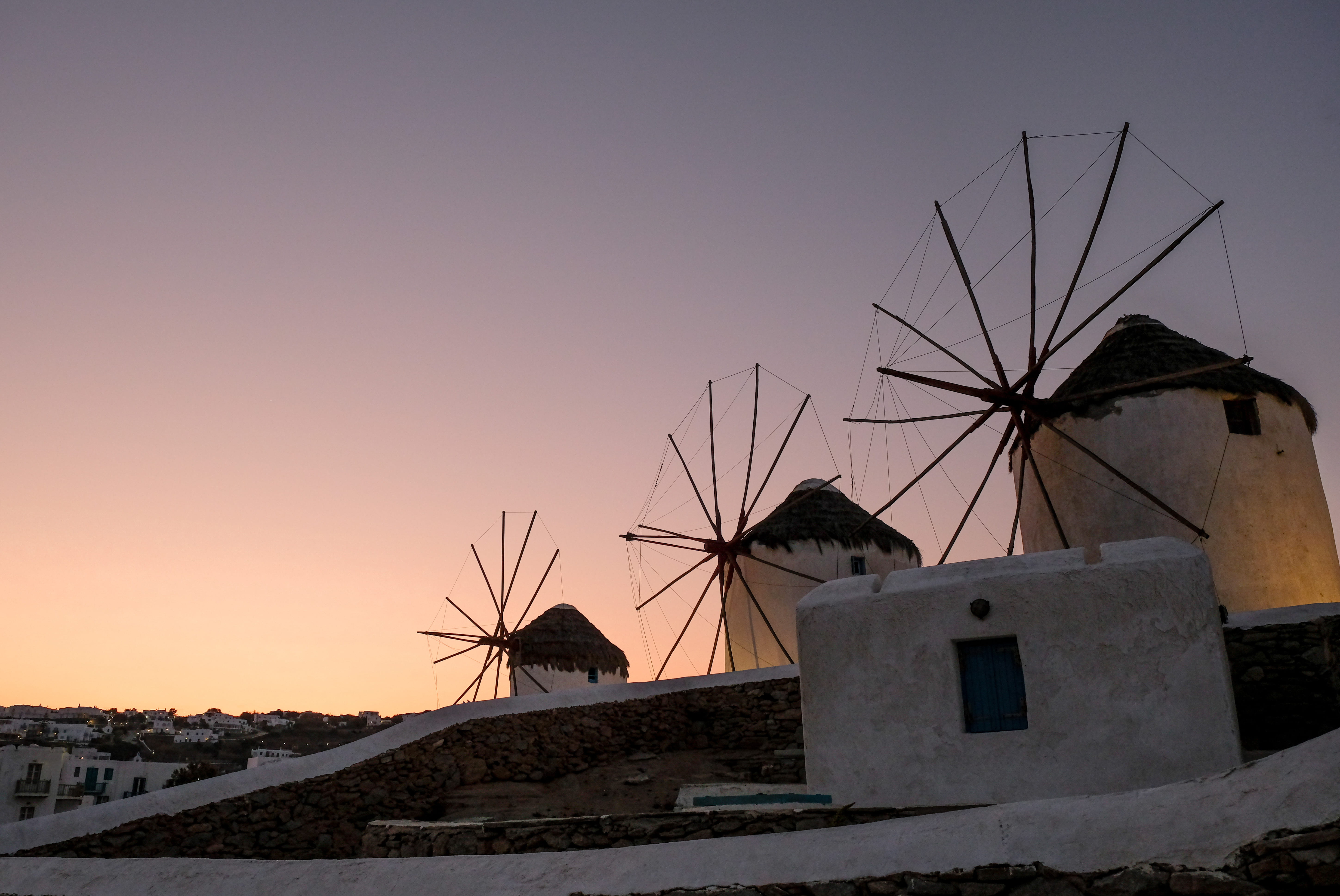sunrise, molino de viento, horizon, building exterior, turbine, three, europe, sustainable resources, built structure, cloudy, building, environment, architecture, HD Wallpaper