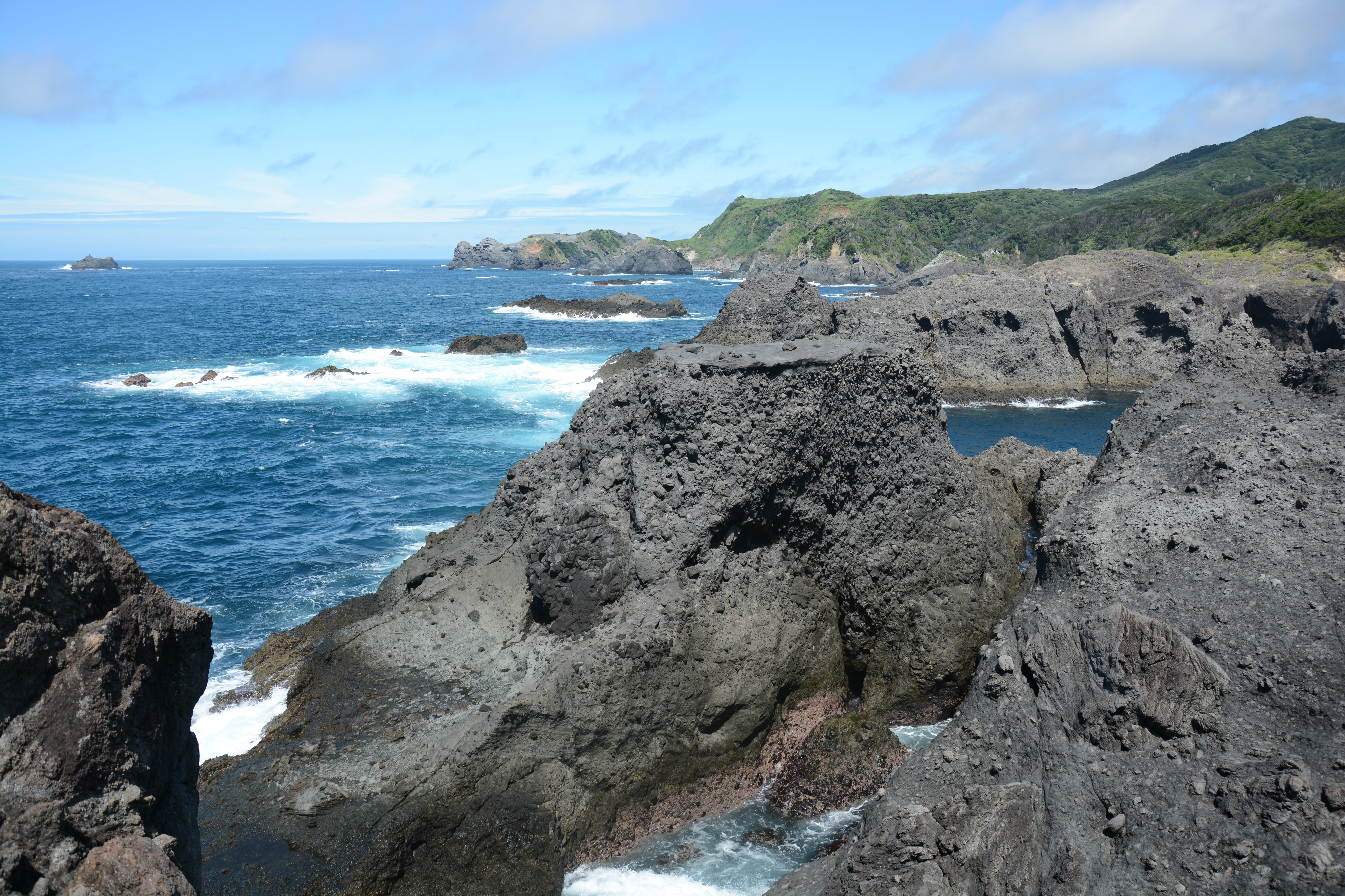 beach, 5K, beauty in nature, solid, motion, day, water, nature, rock - object, outdoors, rock formation, tranquility, rocky coastline, rock, sky, sea, HD Wallpaper