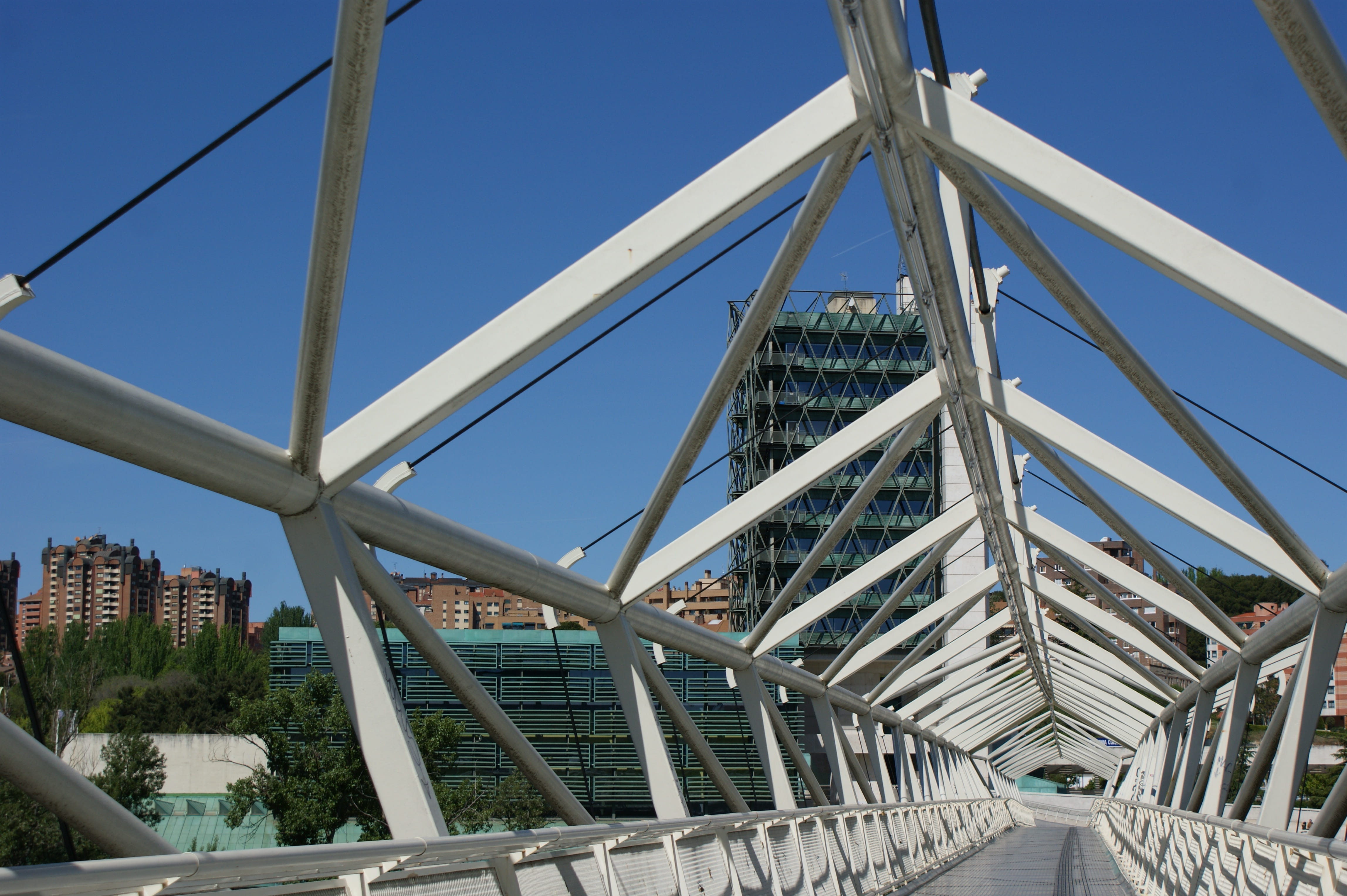 engineering, nature, travel destinations, bridge - man made structure, clear sky, building exterior, 4K, valladolid, gateway, day, river, structure, museum, HD Wallpaper
