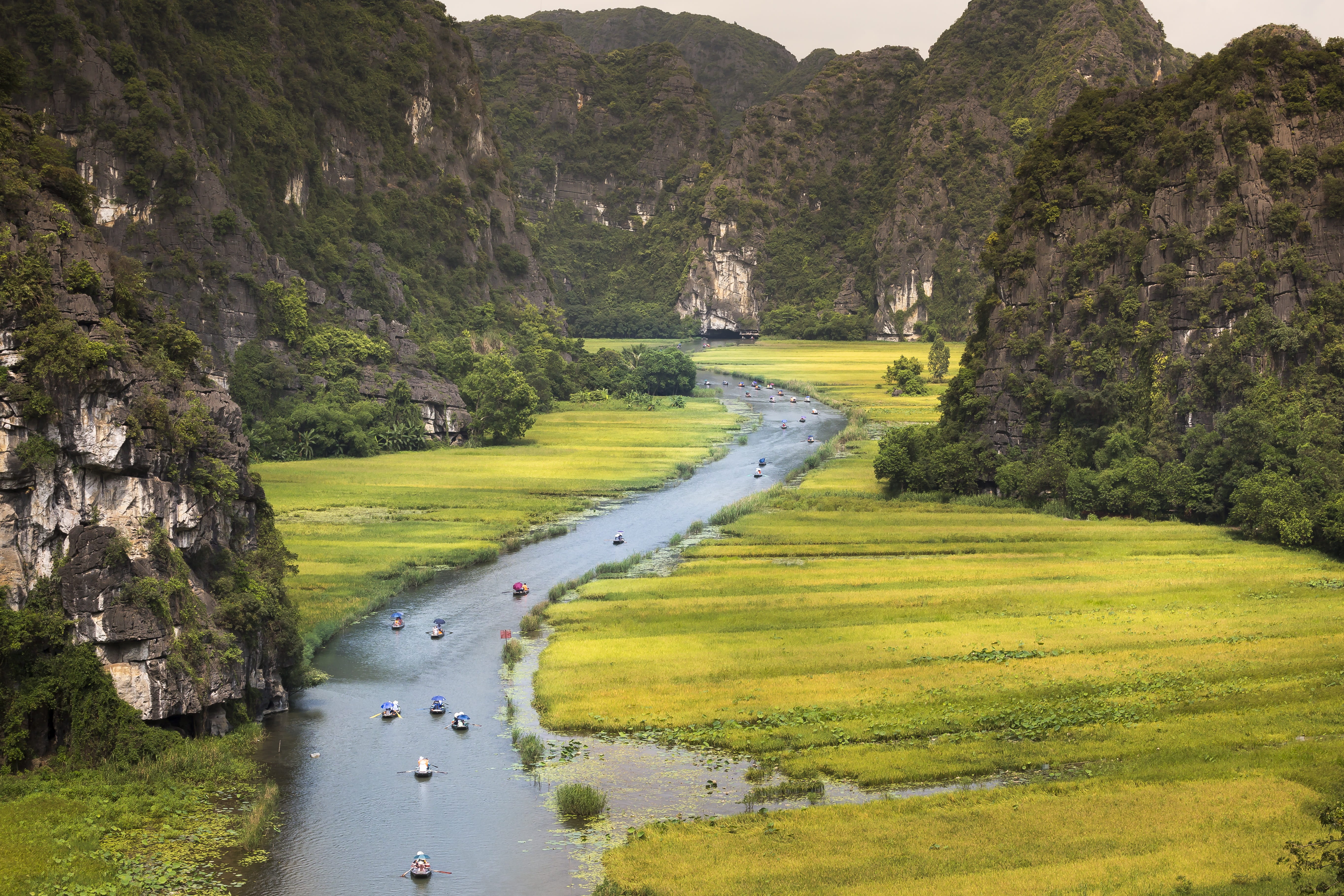 mountains, day, environment, flowing water, relax, clouds, the hat, control, photography, curve, landscape, tranquility, people, sunlight, vietnam, nature, HD Wallpaper