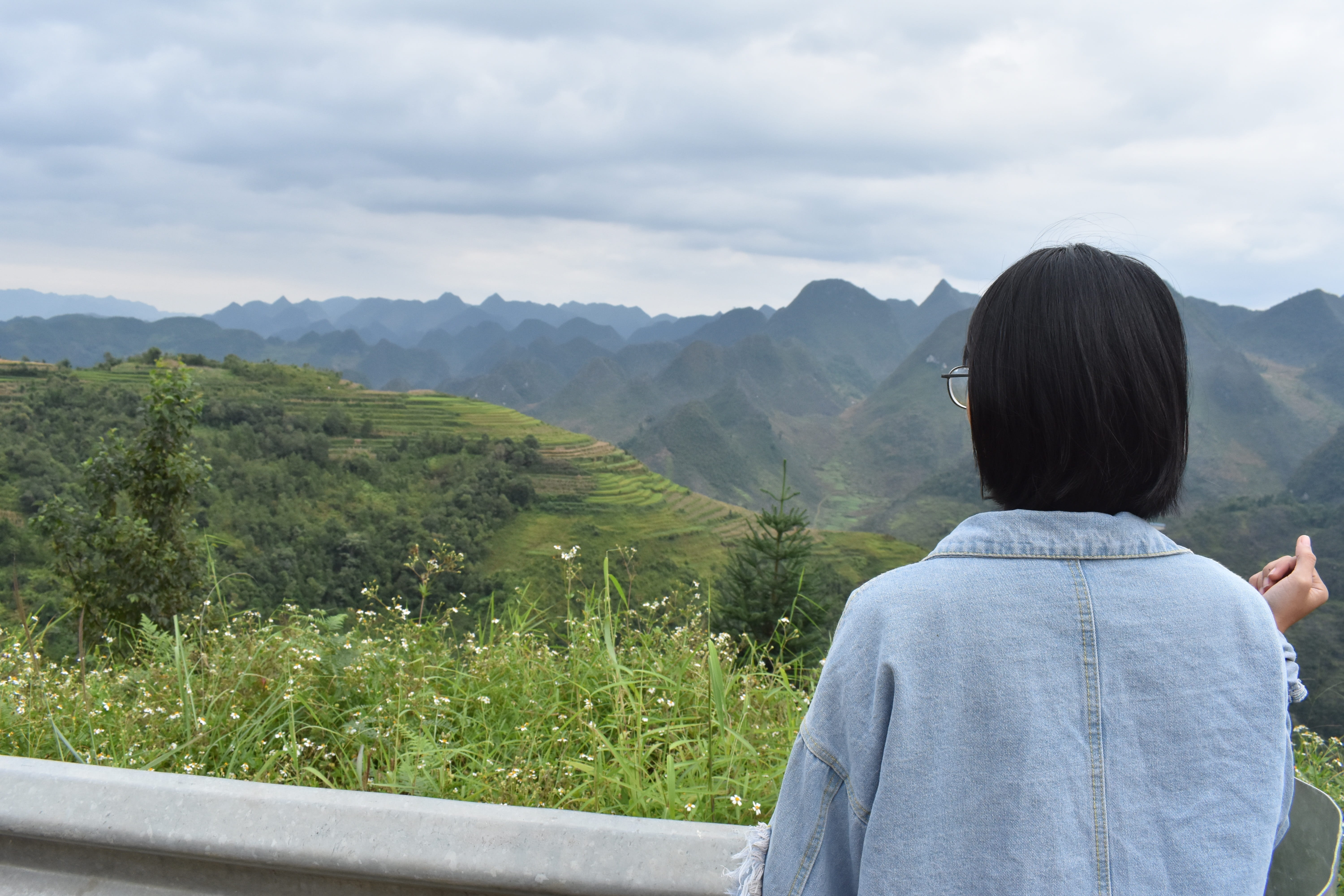 terraces, looking at view, outdoors, rear view, 5K, tranquility, non-urban scene, hairstyle, mountain, beauty in nature, idyllic, ha giang, mountain range, HD Wallpaper